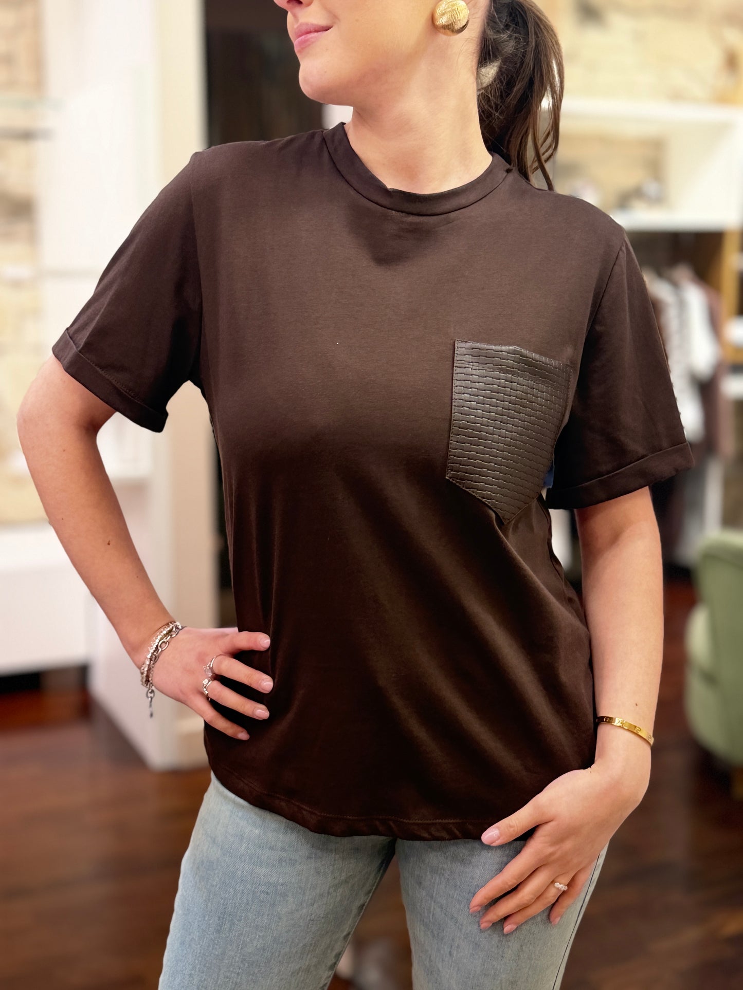 Tensione in T-shirt tasca in ecopelle MORO