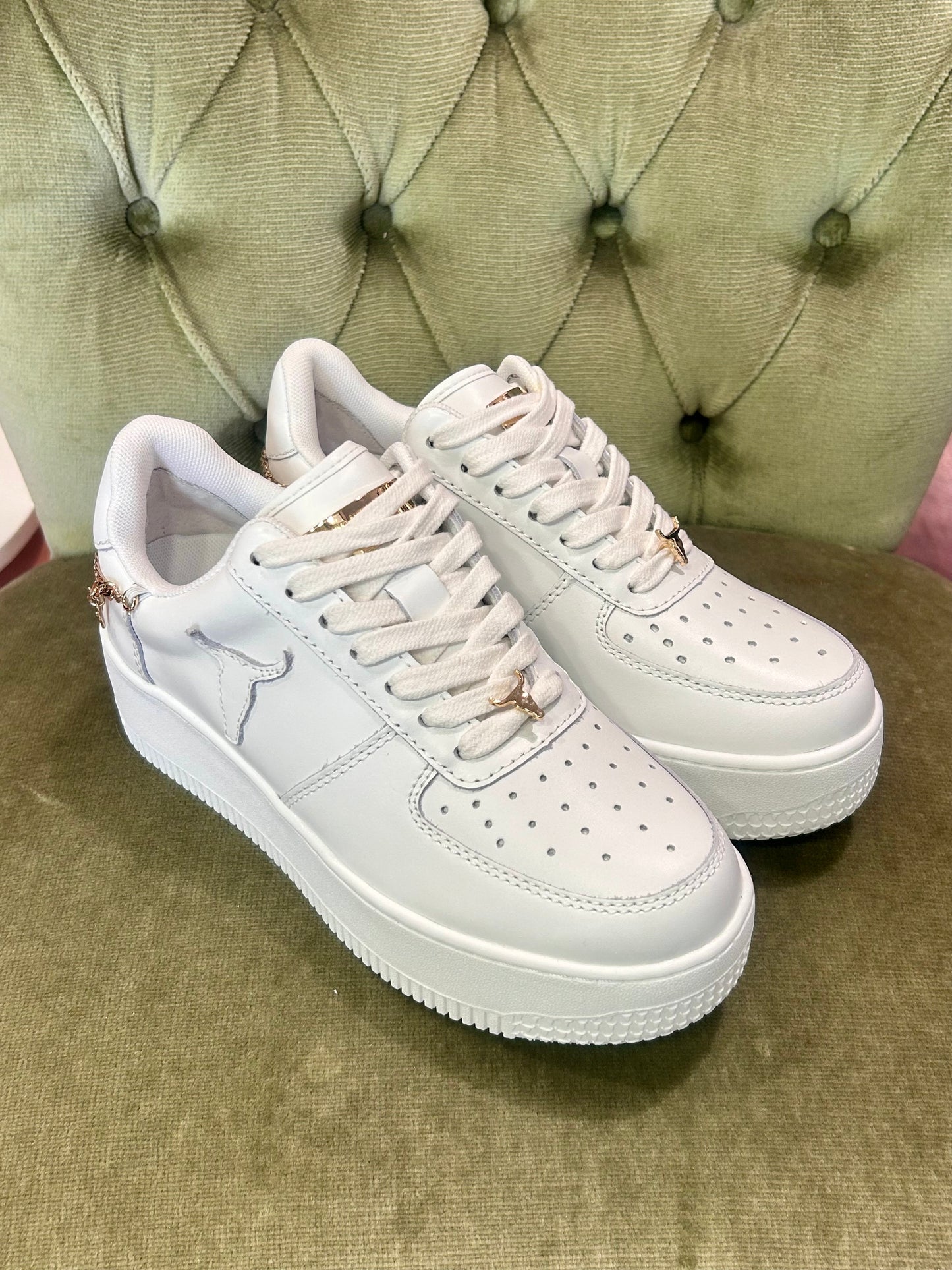 Windsor Smith REMEMBER WHITE BRAVE/GOLD CHAIN