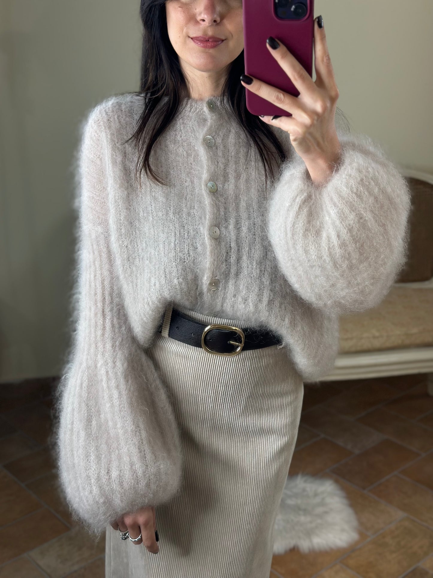 Cardigan in kid Mohair BEIGE con bottoni madreperla