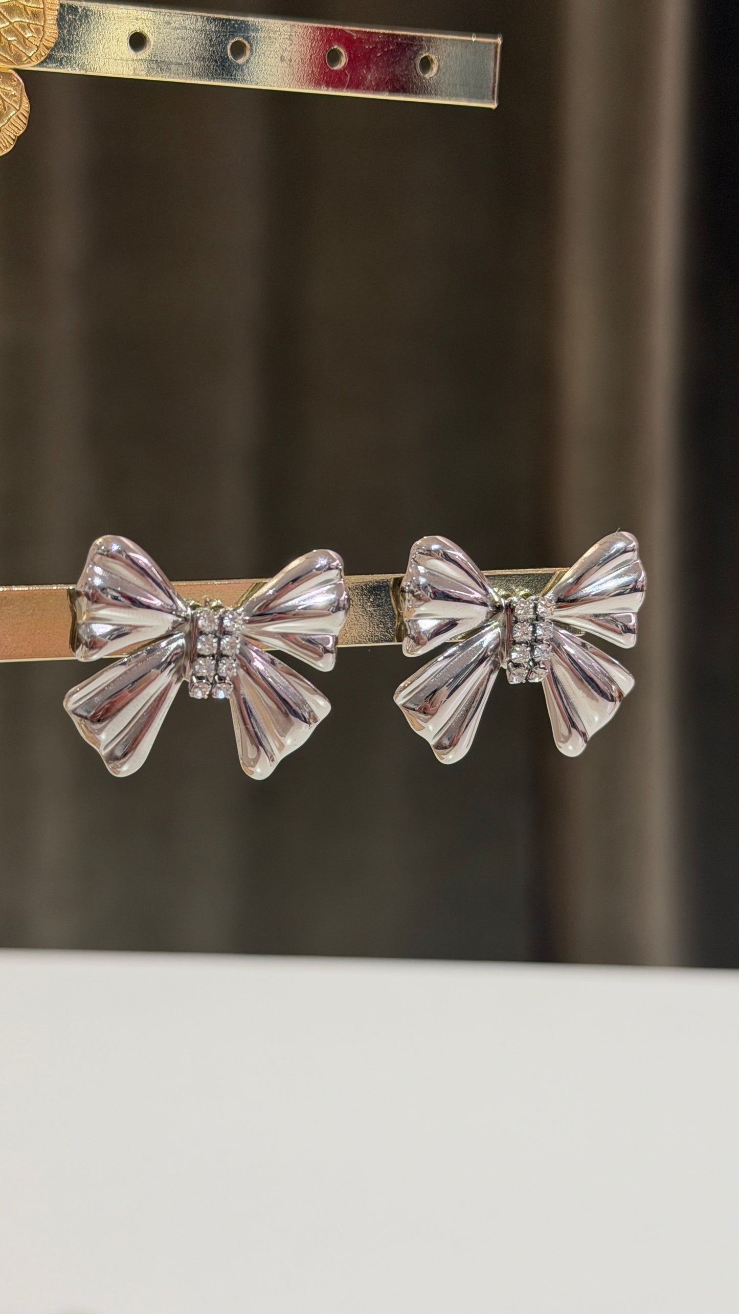Orecchini fiocchi argento con strass