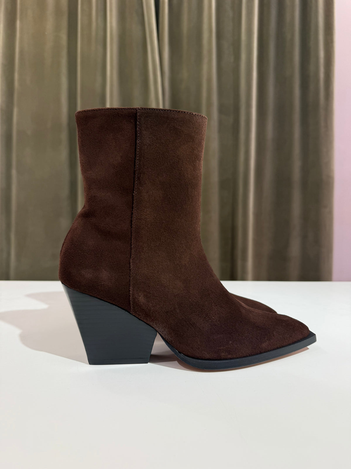 Angel Alarcon MIRETTE cow suede BROWN