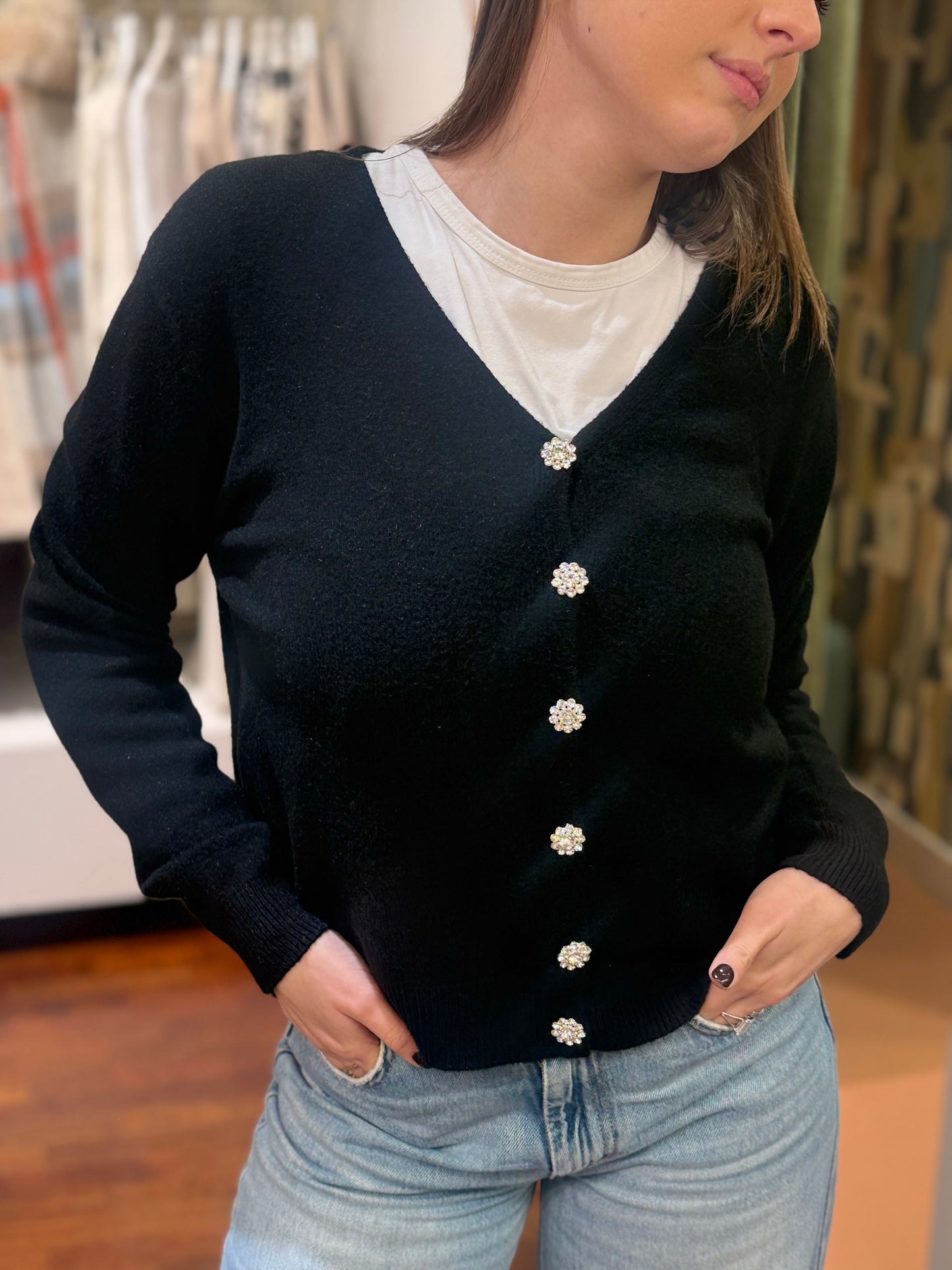Cardigan a V CARLOTTA con bottoni gioiello NERO