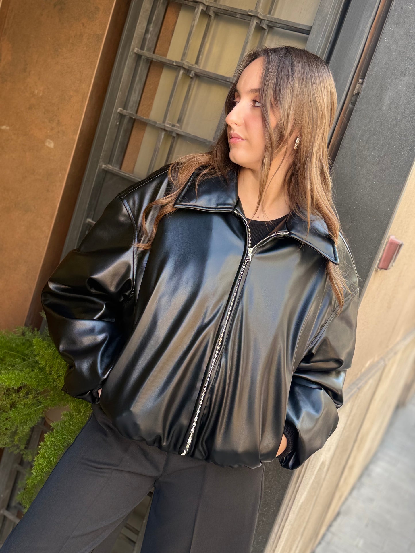 Bomber in ecopelle NERO
