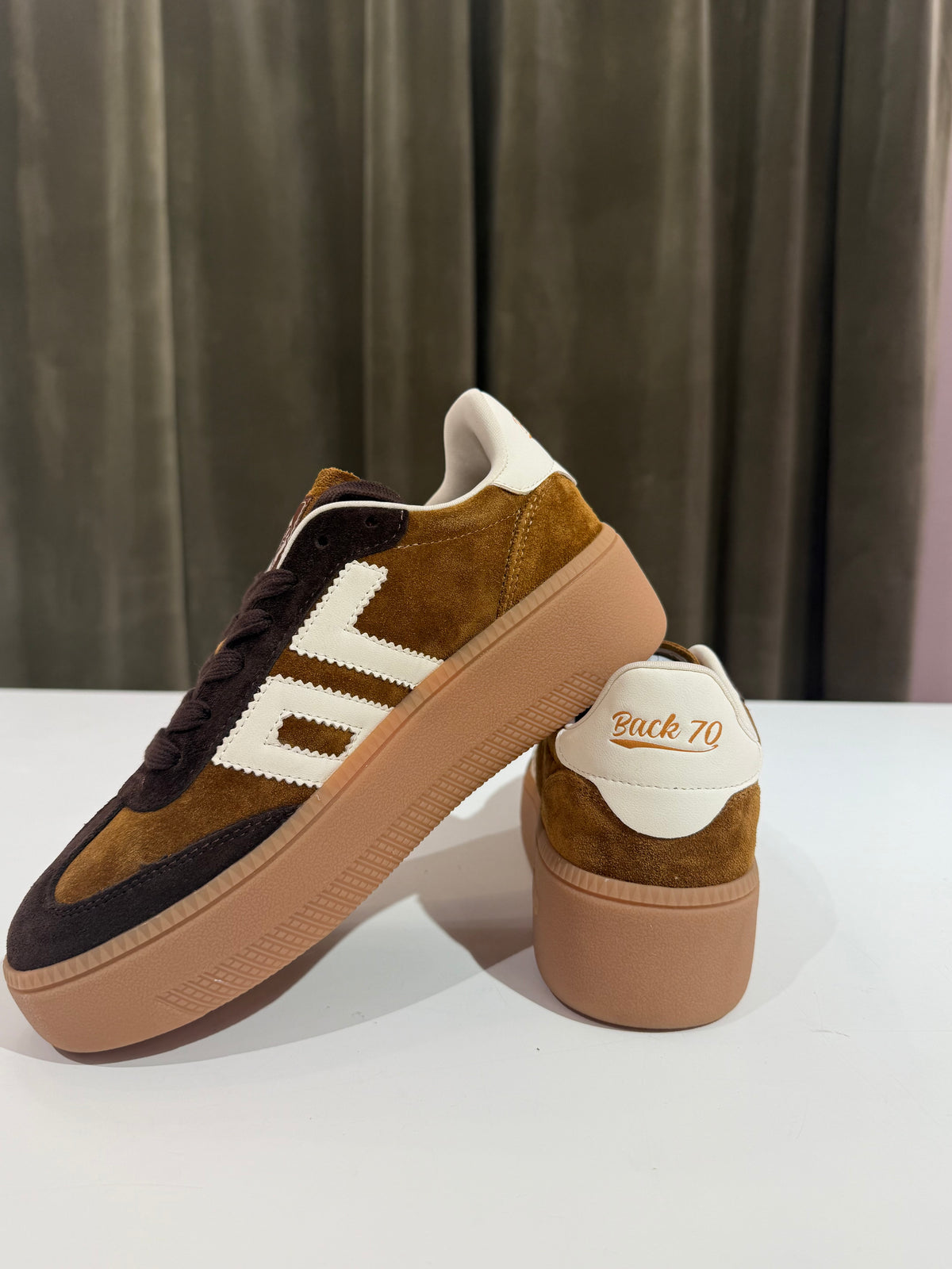Back70 XXL STAR SUEDE BROWN