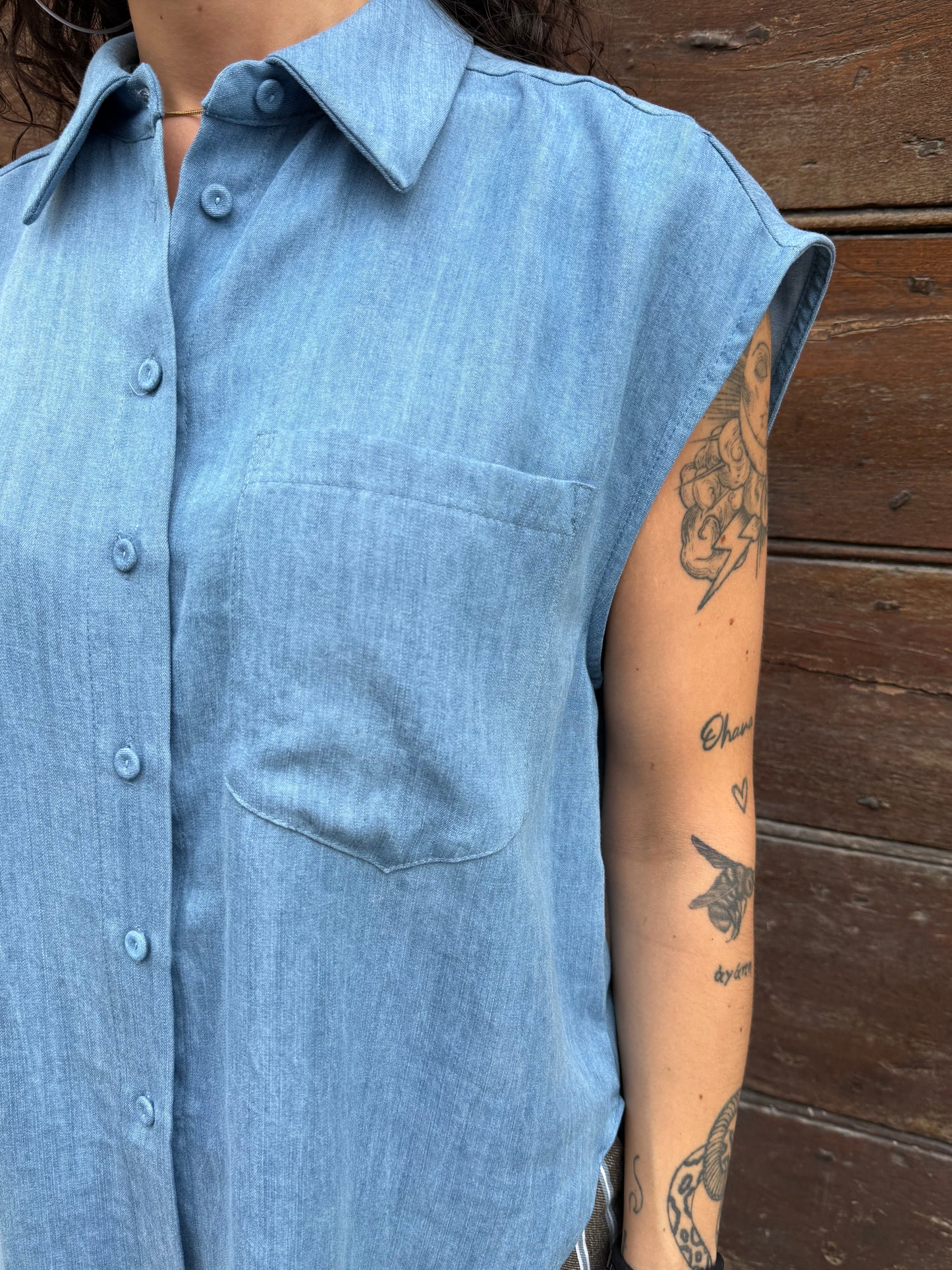 Tensione in Camicia smanicata in chambray