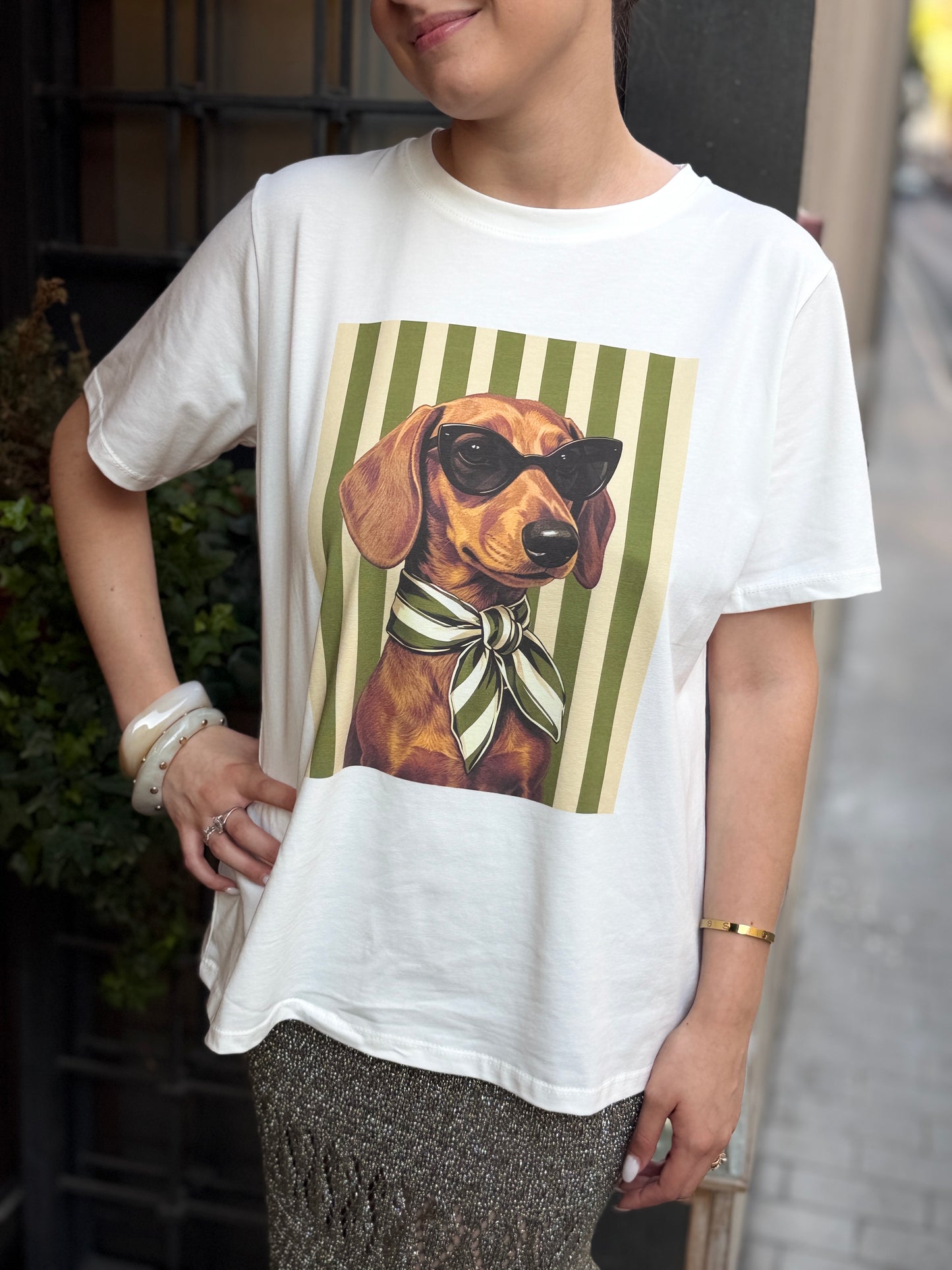 T-shirt stampa Bassotto