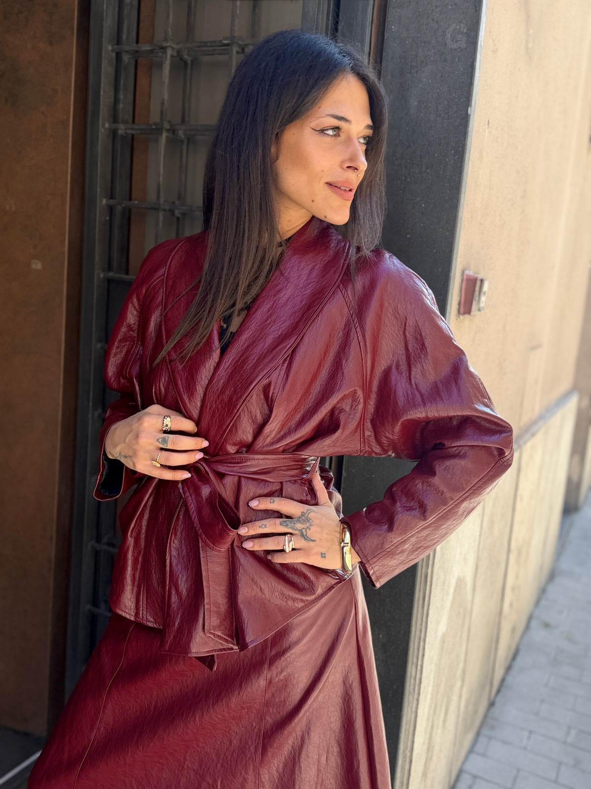 Giacca/giubbino con cinta in ecopelle BORDEAUX