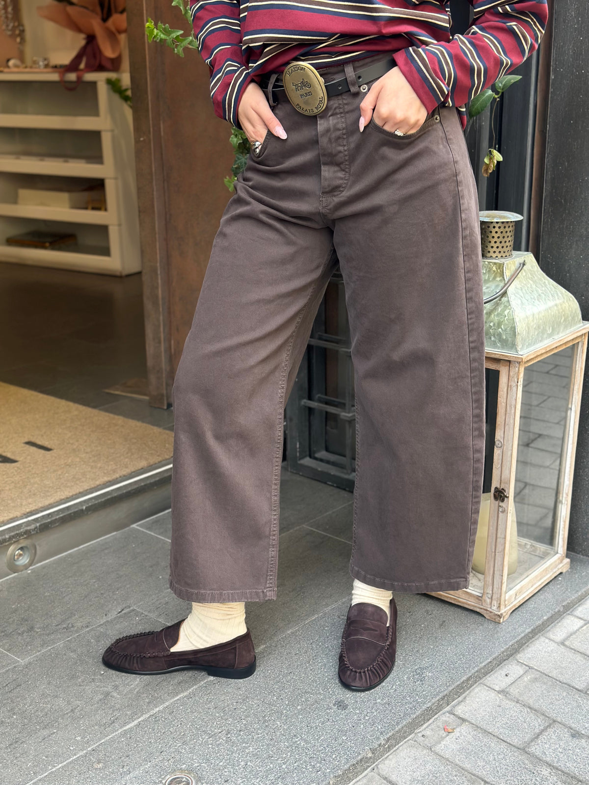 Tensione in Pantalone moro con cinta