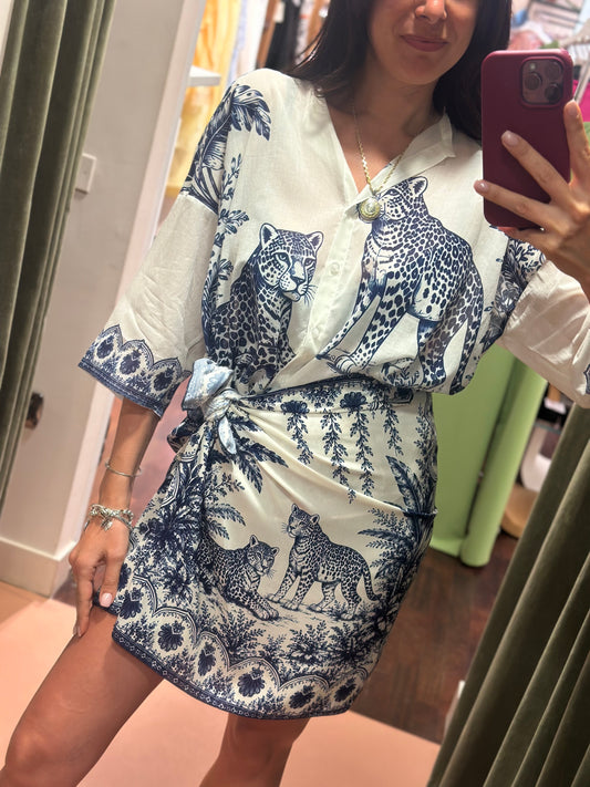 Tensione in Camicia stampa Leopard Blu/bianco