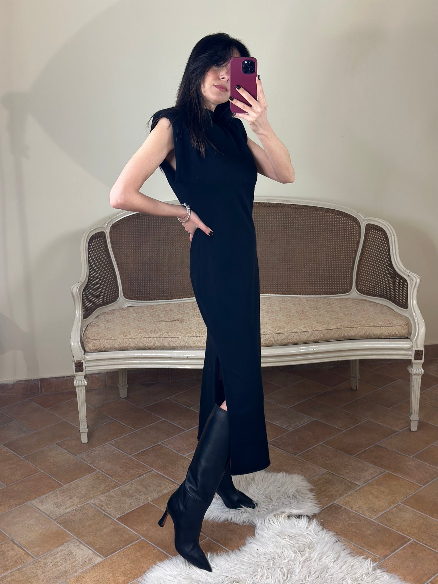 Abito lungo in maglina con spalline imbottite NERO