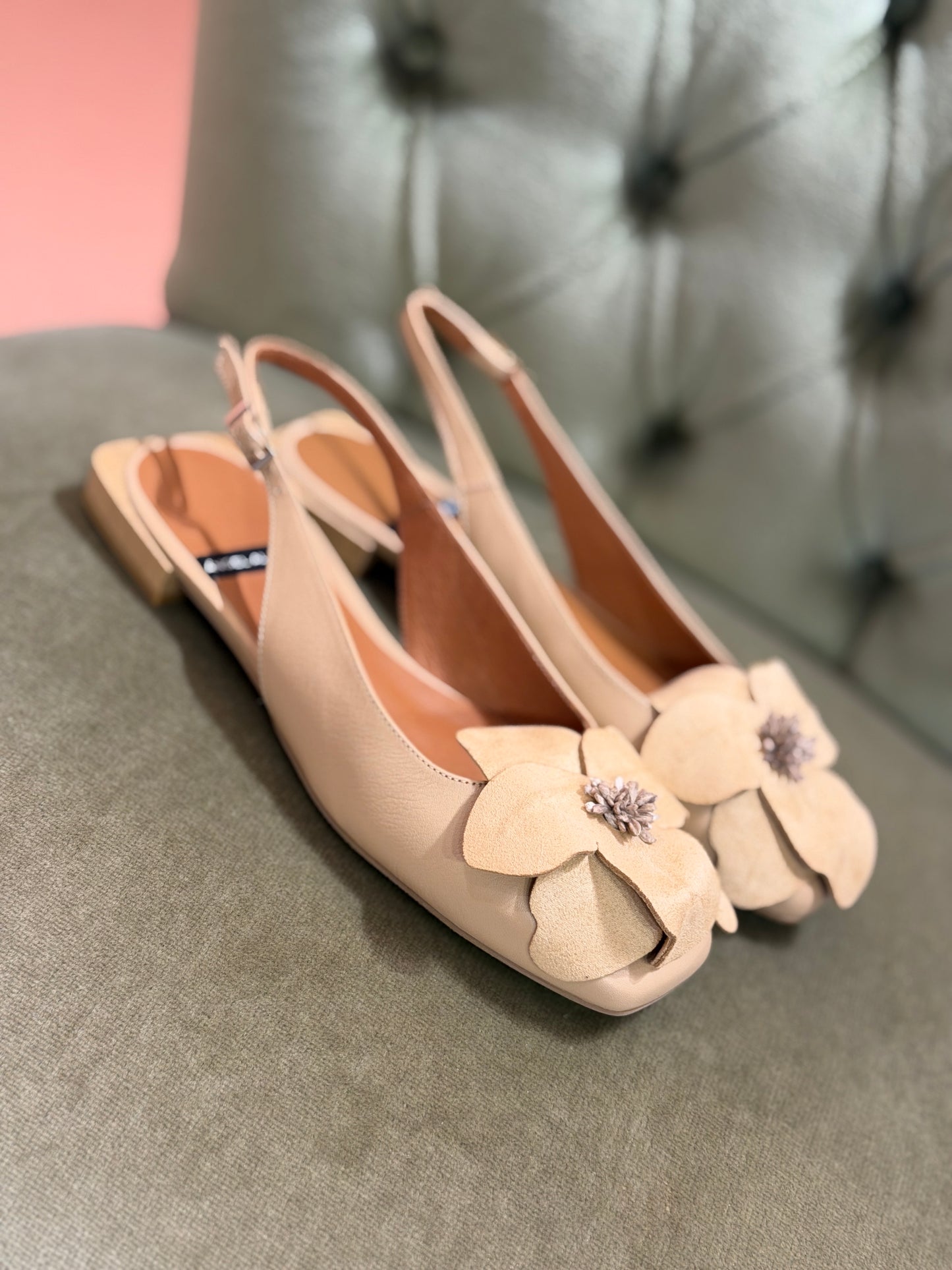 Angel Alarcon ROSINA-FLOR BEIGE