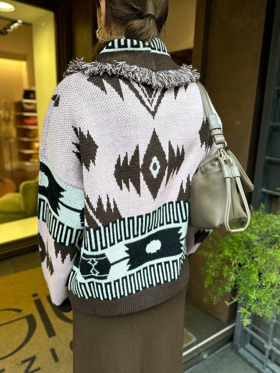 Tensione in Cardigan con bottoni e frange ANALUI CACAO/BORDEAUX