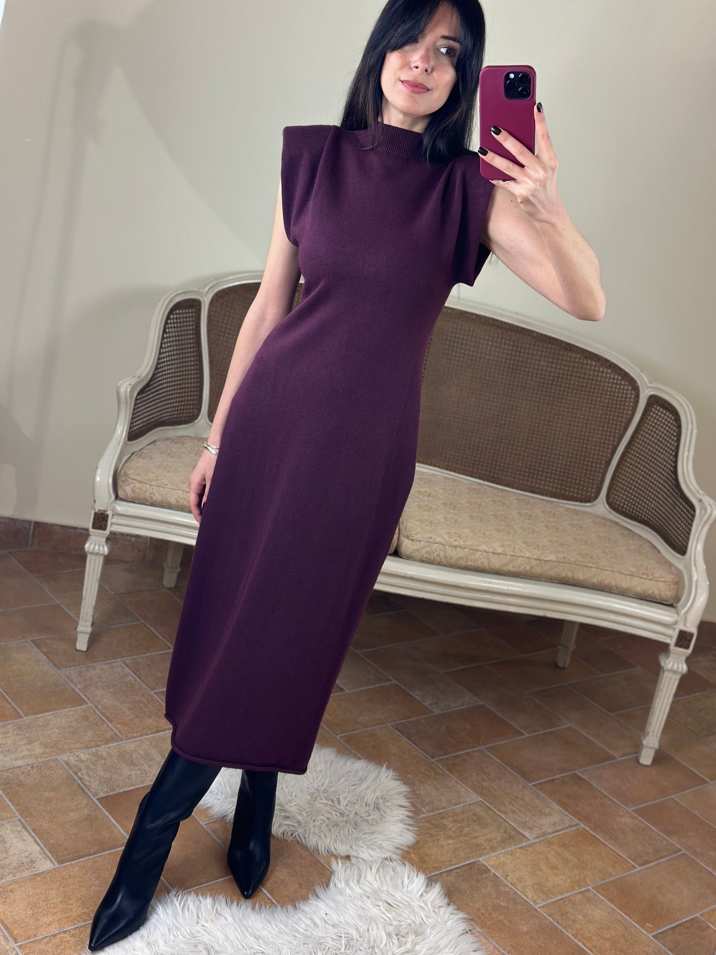 Abito lungo in maglina con spalline imbottite VINO