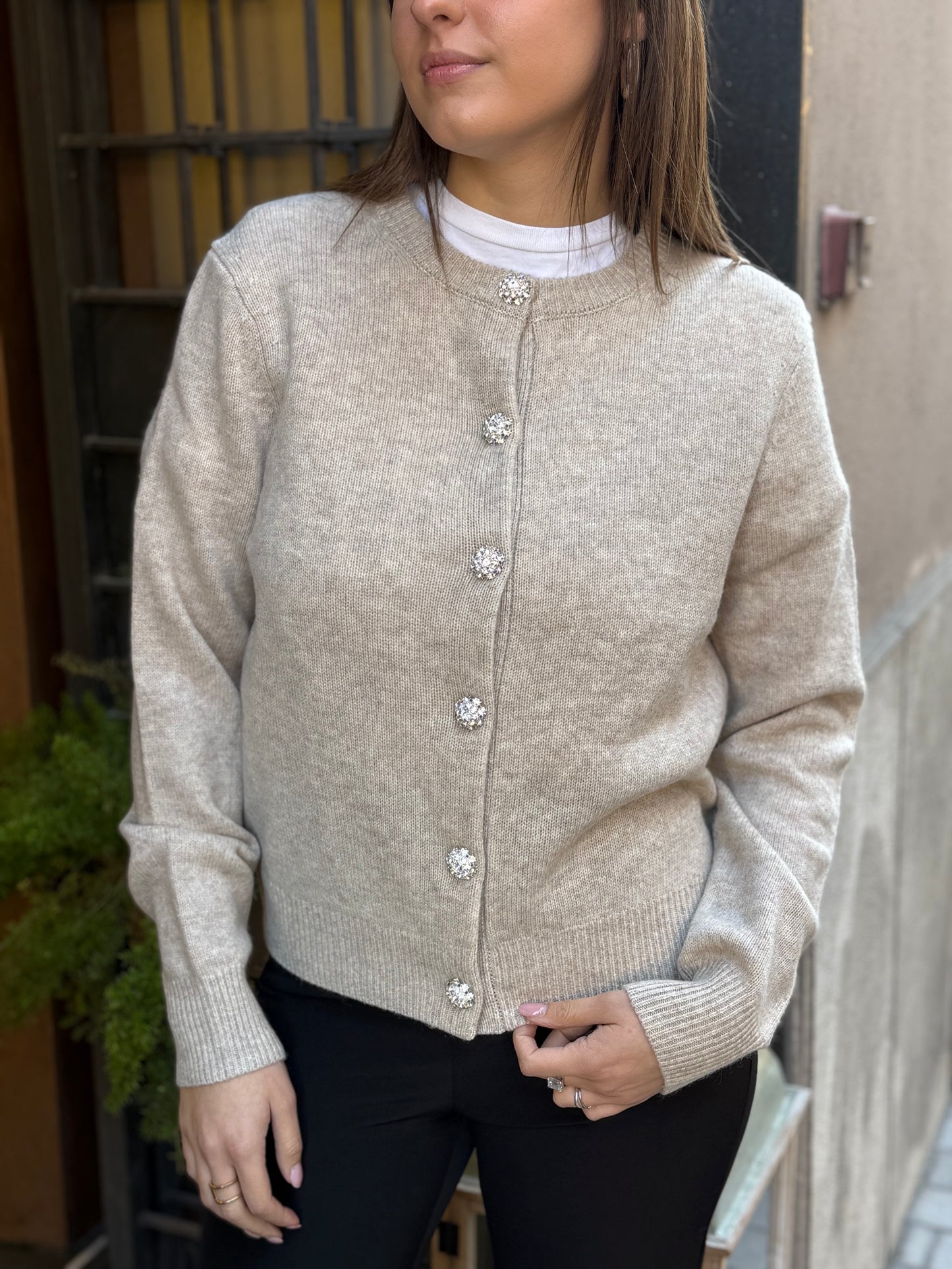 Cardigan GIOIA girocollo con bottoni gioiello BEIGE