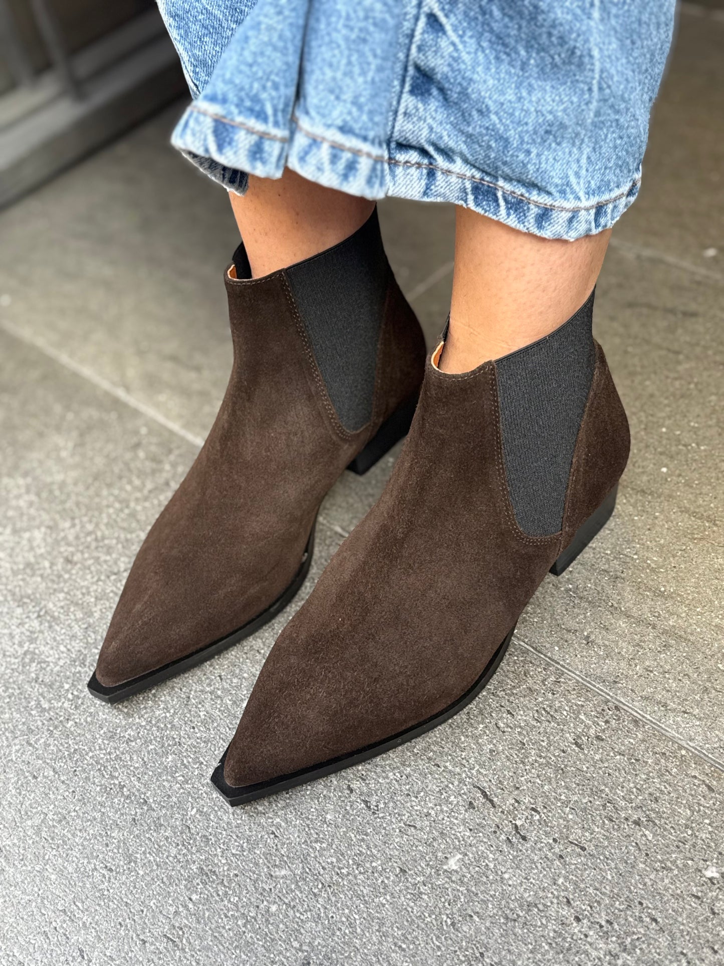 Angel Alarcon NEGADE Tronchetto basso in camoscio MORO