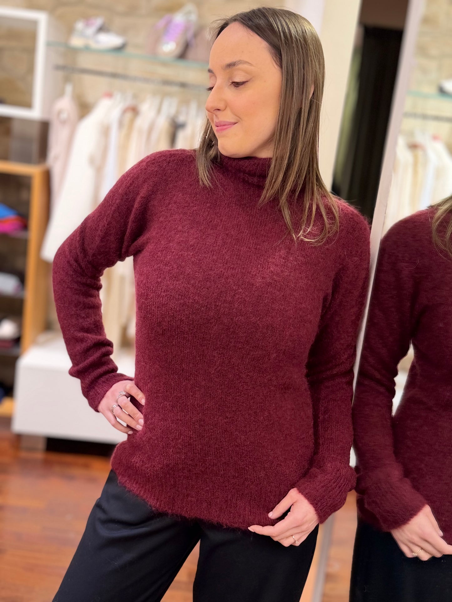 Tensione in Maglia collo alto in Mohair VINO