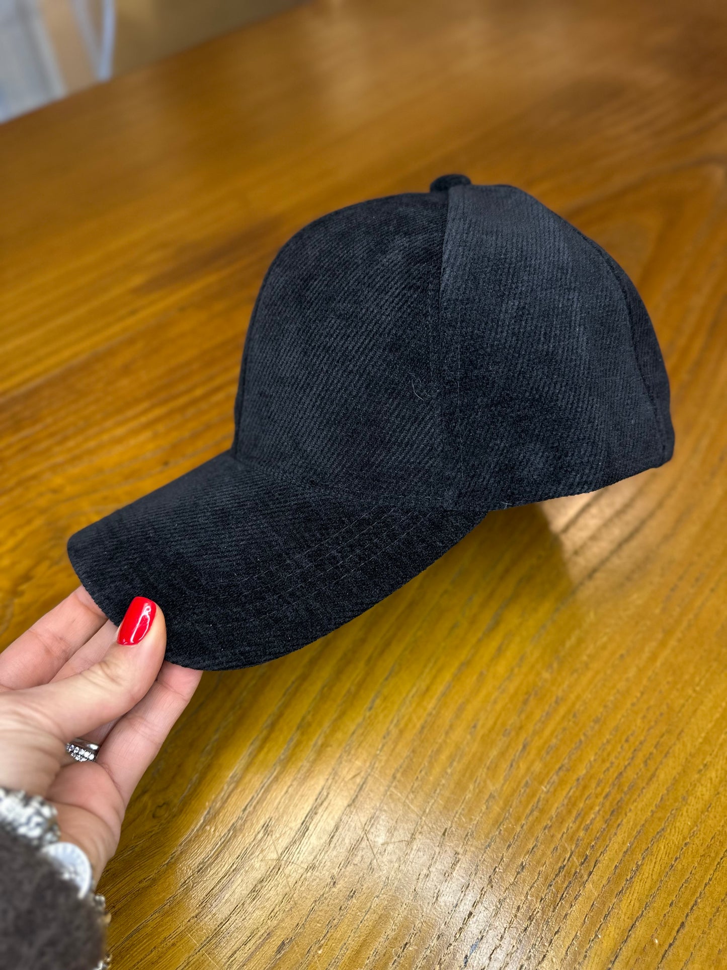 Cappellino baseball in velluto millerighe