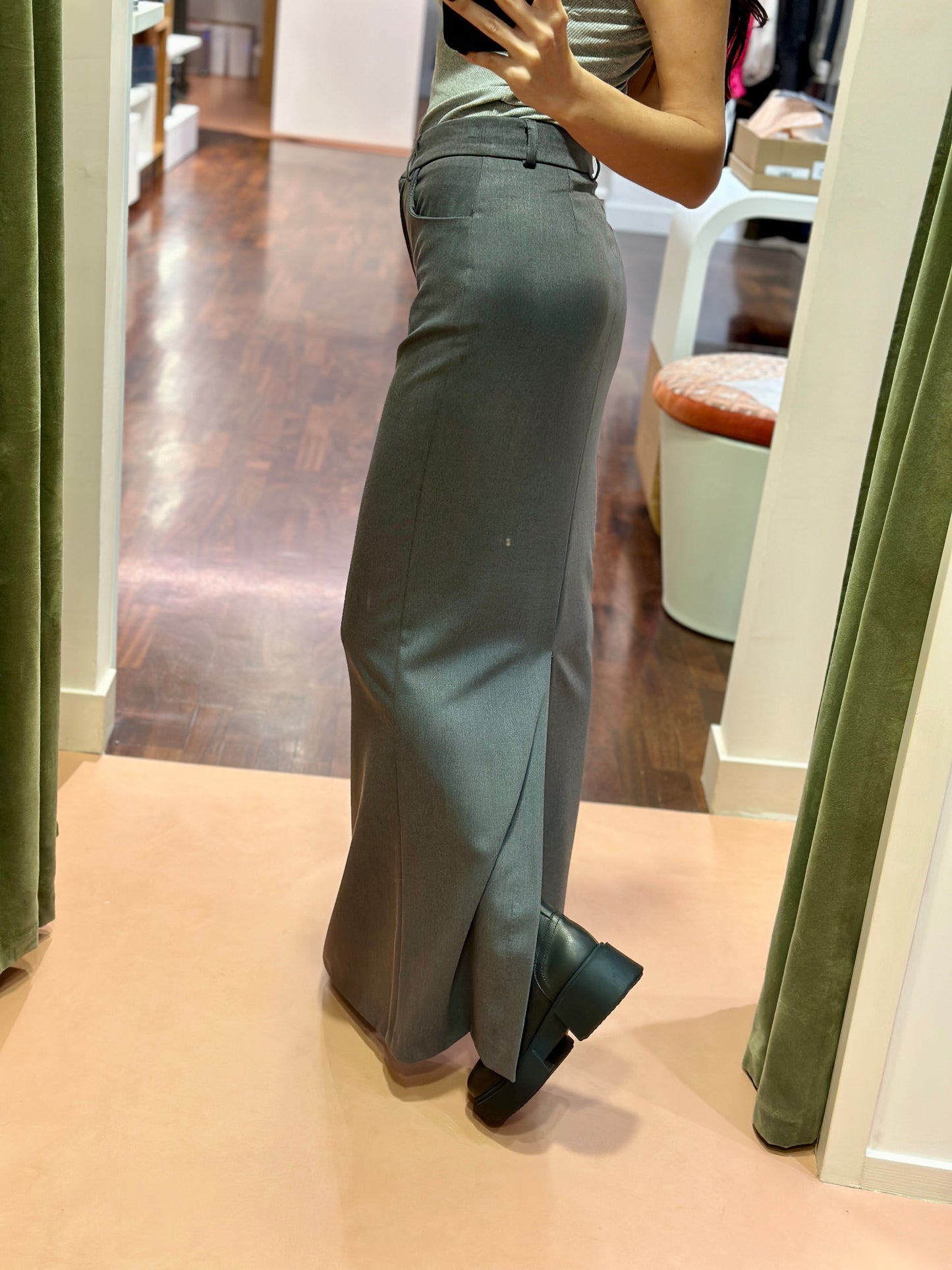 Motel gonna lunga a matita