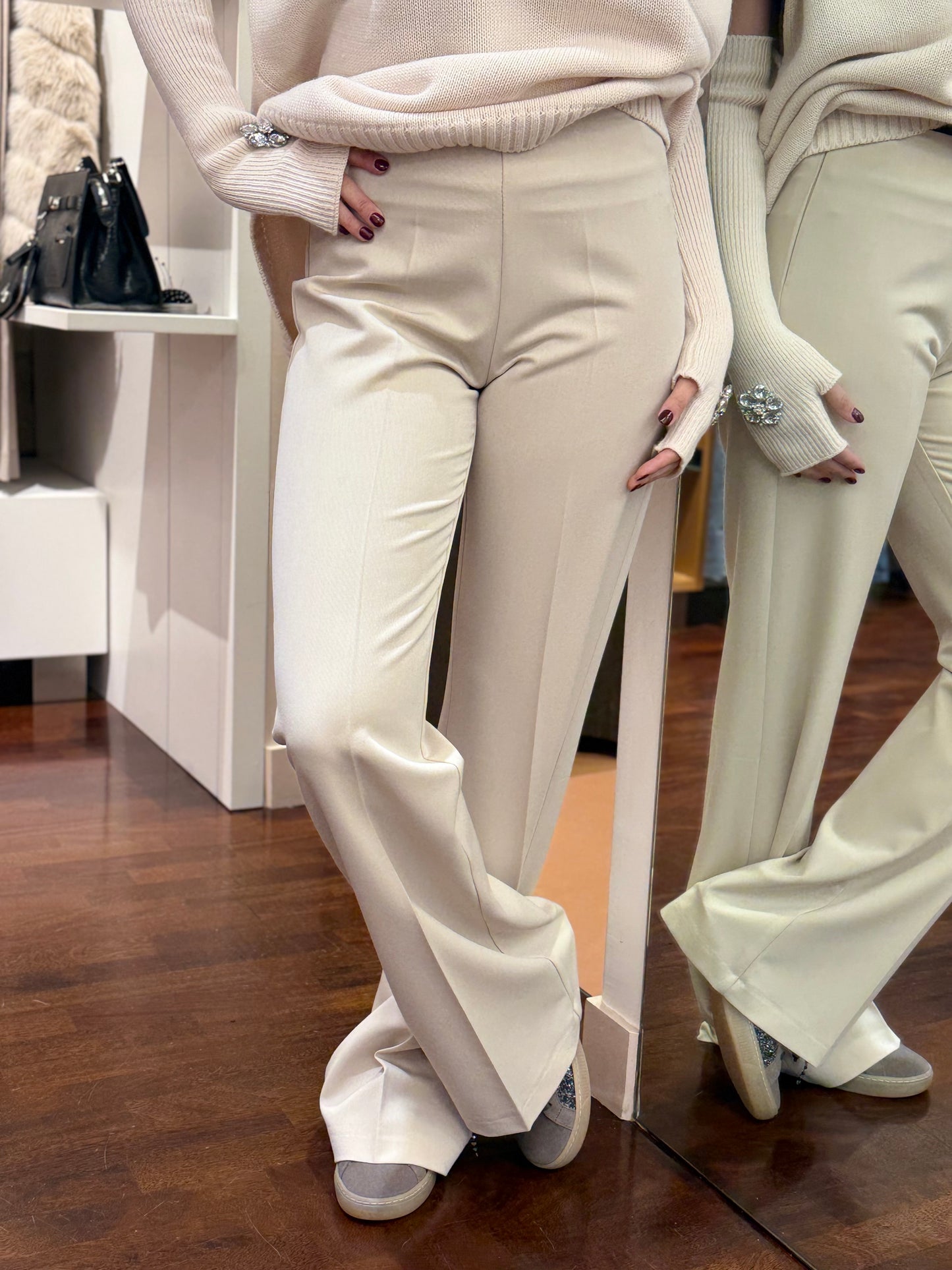 Tensione In Pantalone flare PANNA