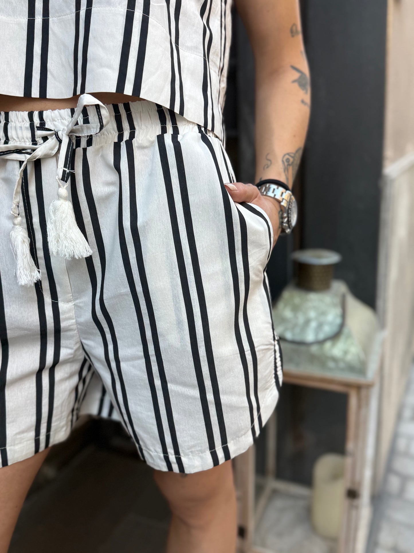 Tensione in Shorts a righe Bianco/nero