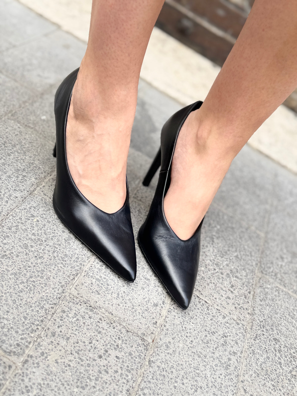Ovyé Décolleté NERO