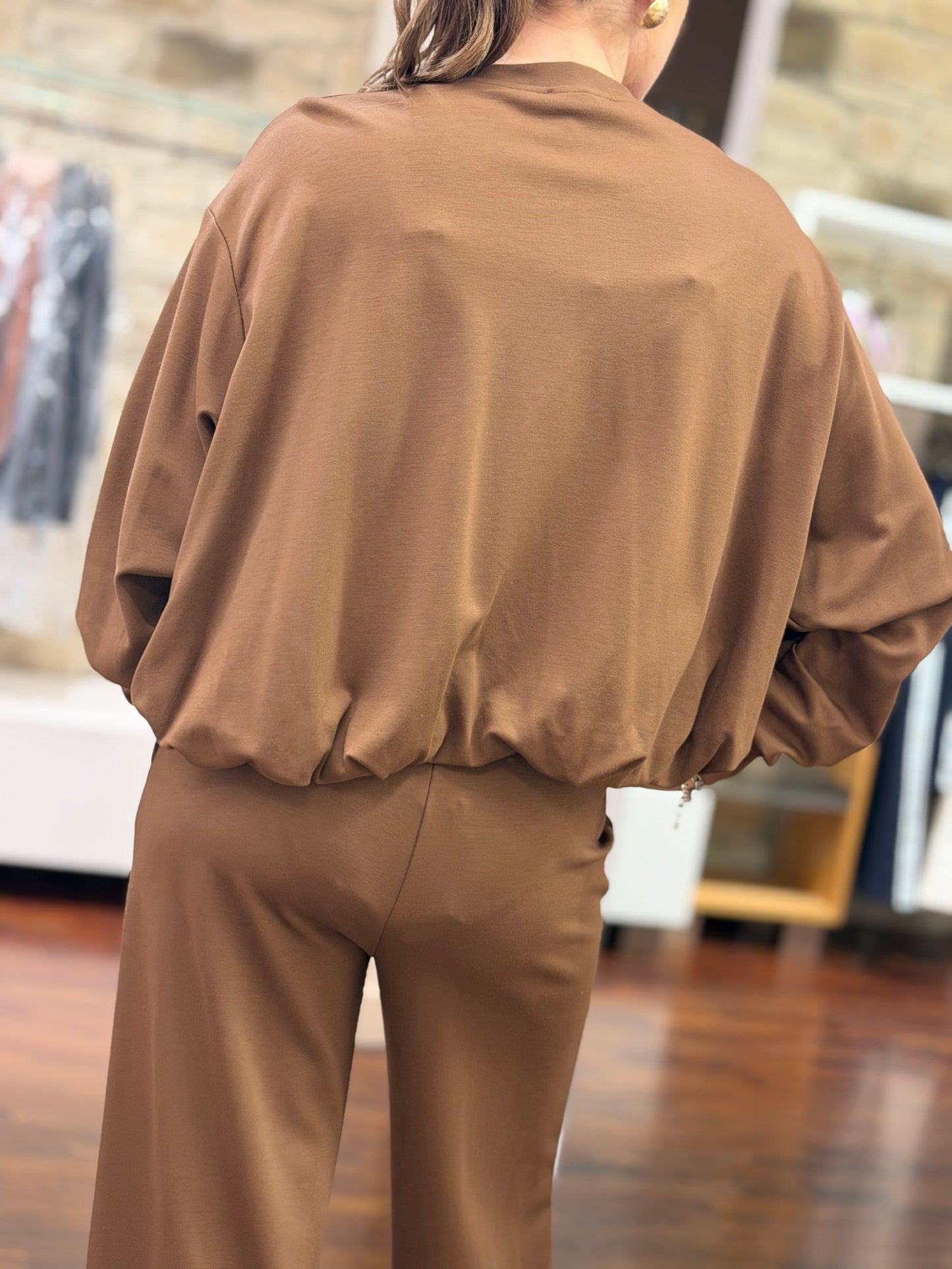 Felpa CIOCCOLATO con arriccio