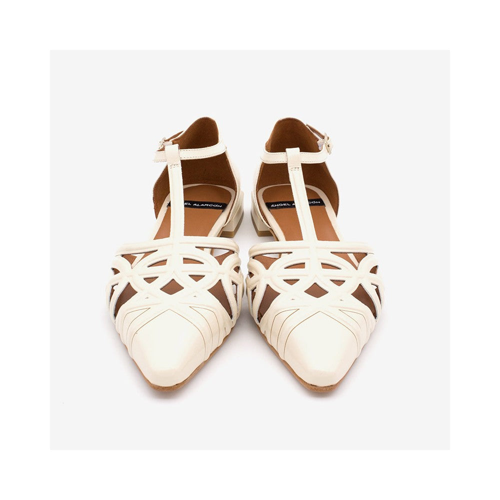 Angel Alarcon NAMIA Ballerina in vernice traforata