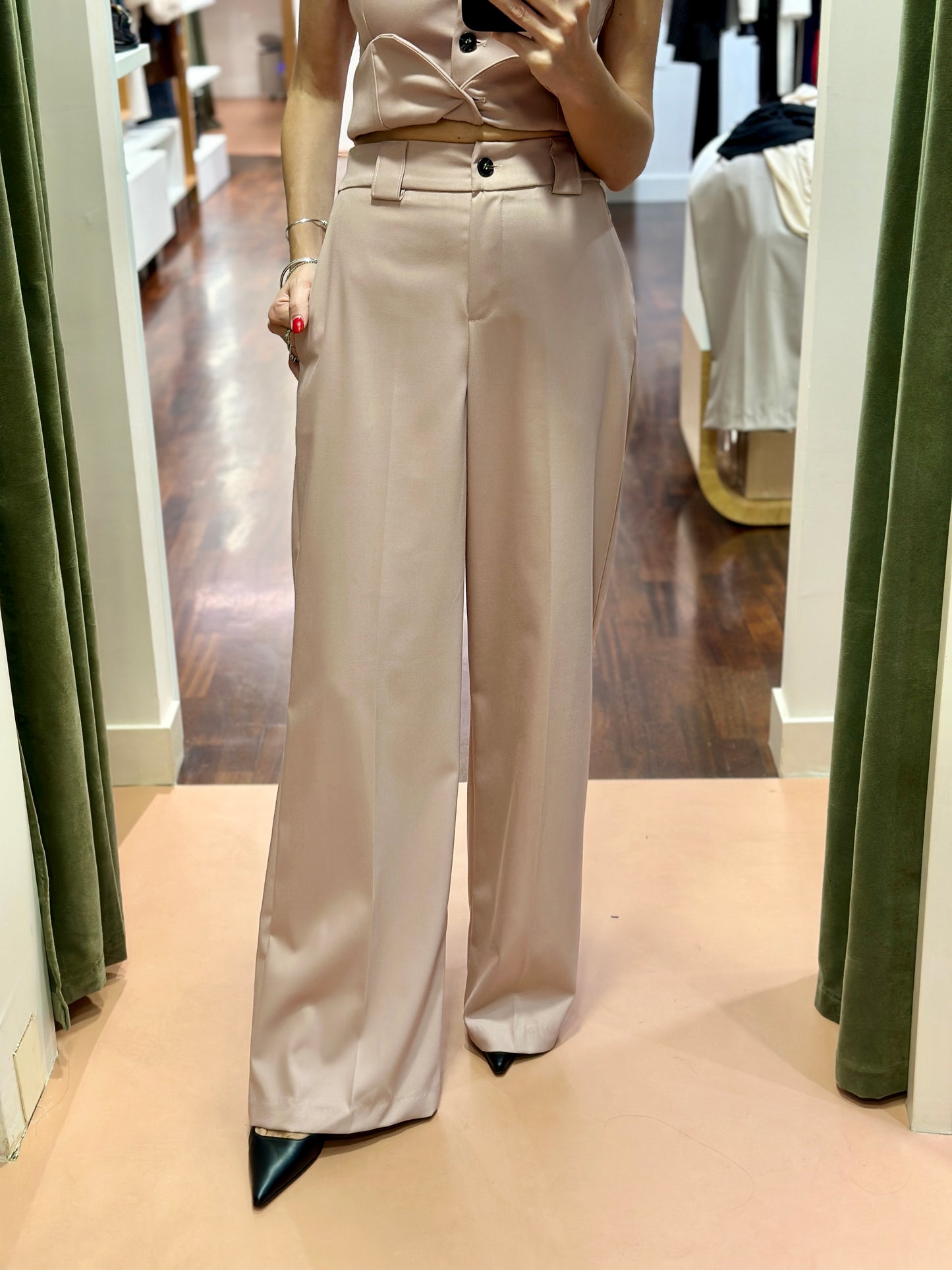 Tensione In-gilet disponibili più varianti colore