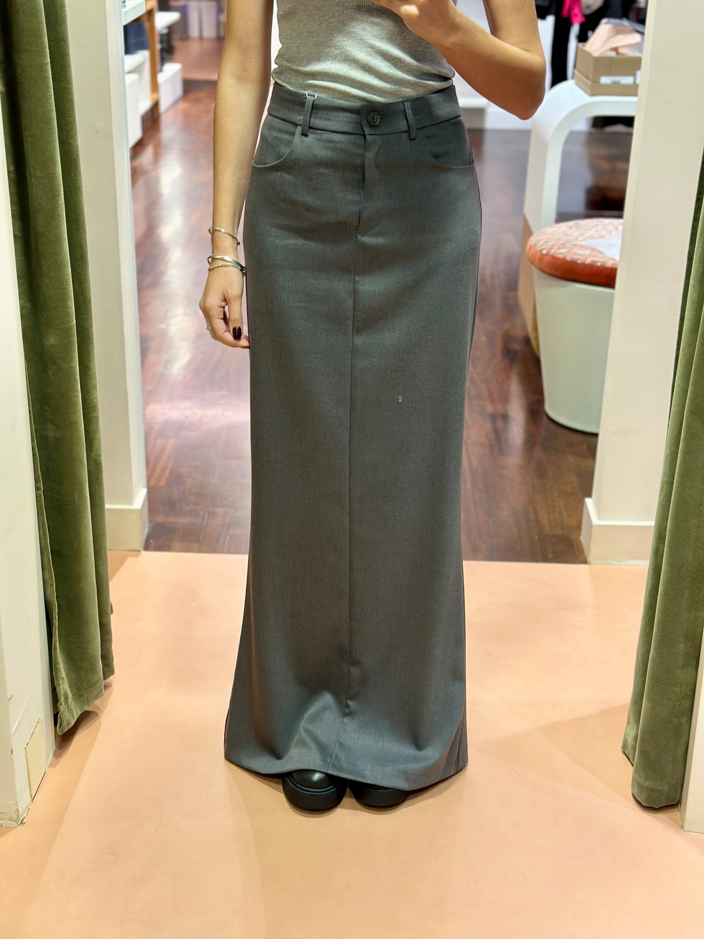 Motel gonna lunga a matita