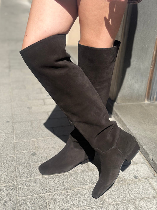 Elisa Lanci Stivale alto in suede NERO