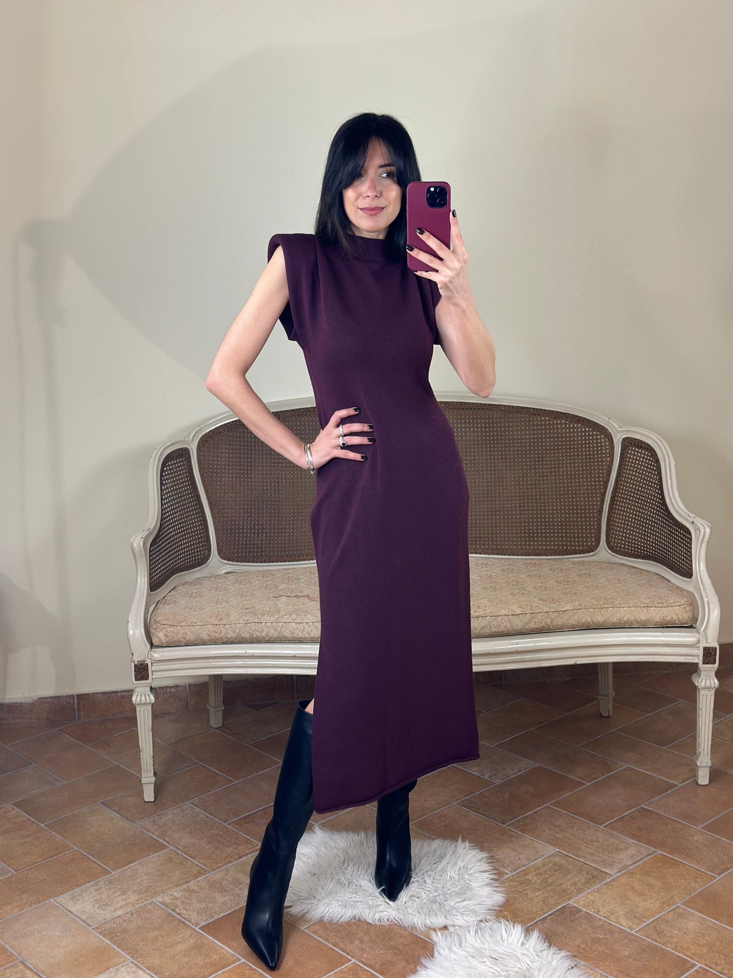 Abito lungo in maglina con spalline imbottite VINO