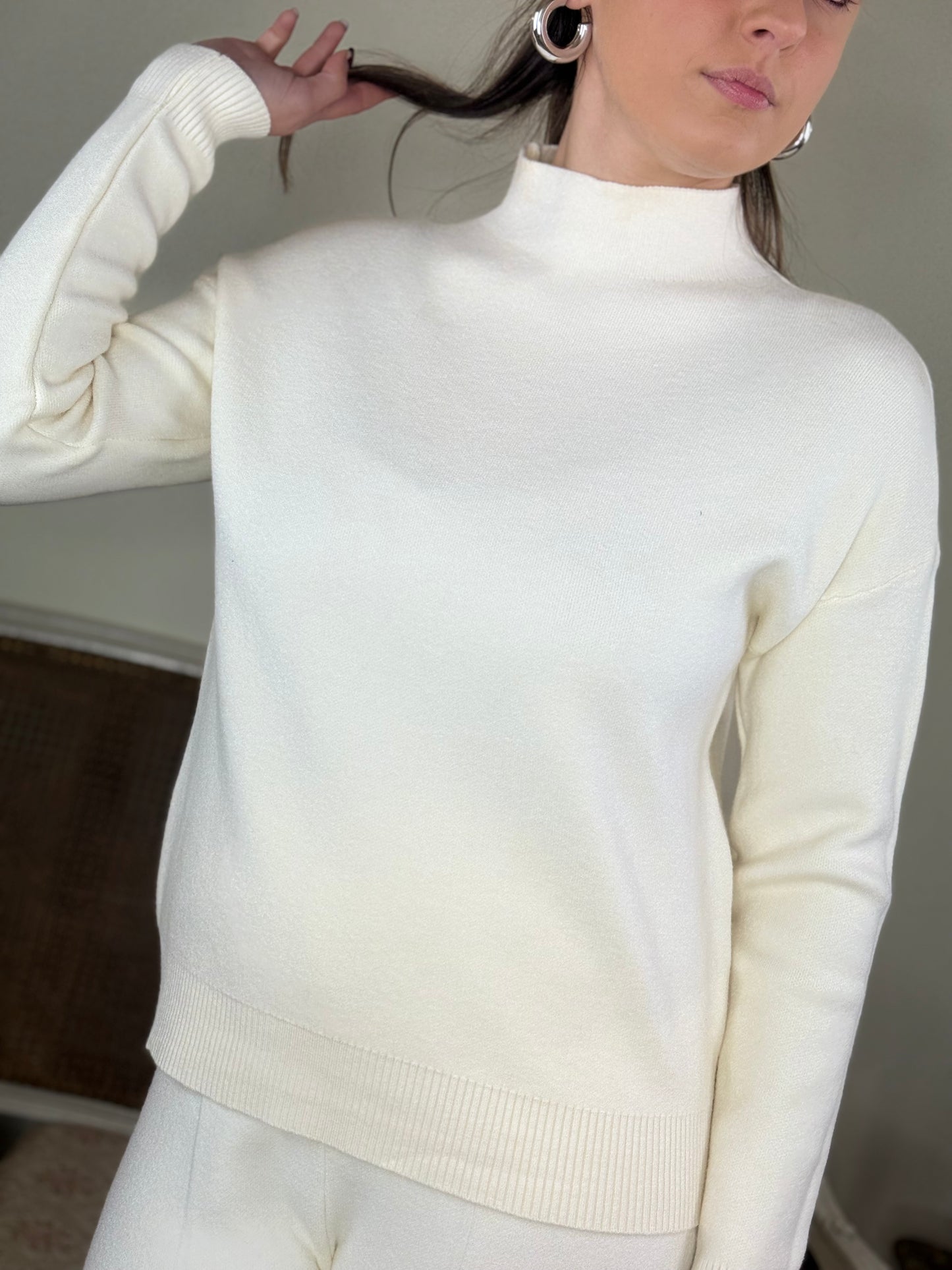 Set in maglia paricollo ( maglia + pantalone con nervatura) PANNA