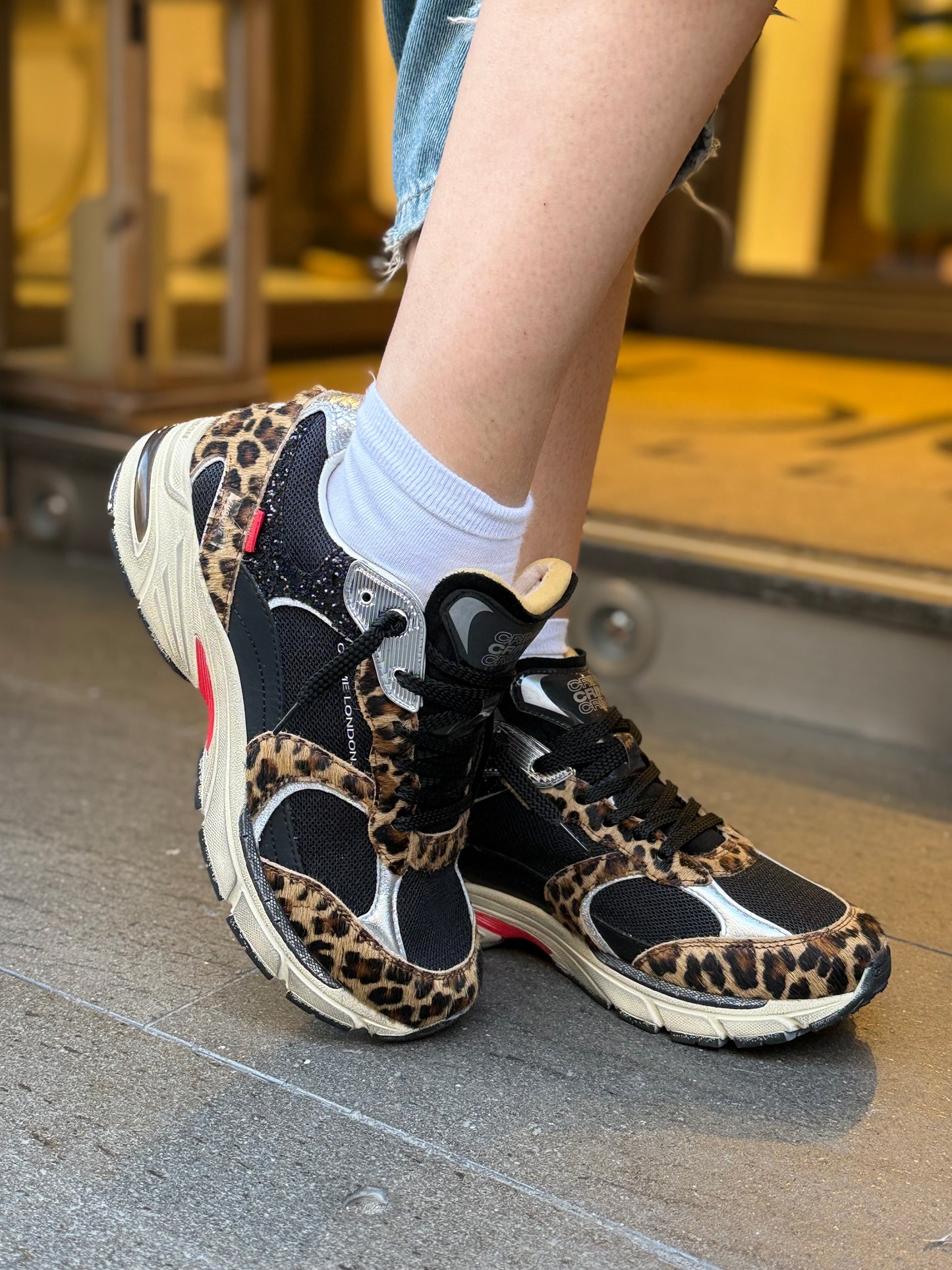 Crime London FUGITIVE Fung Run