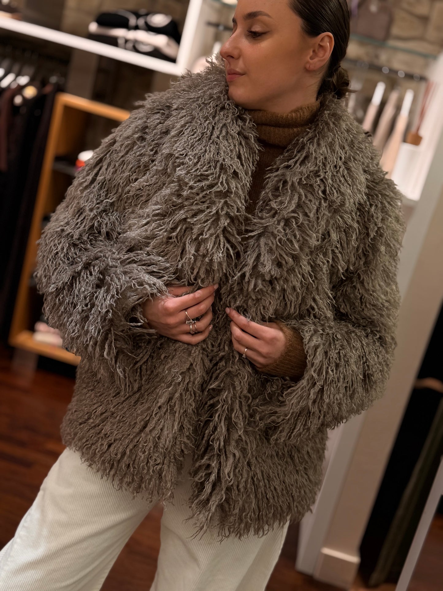 Tensione in eco-mongolia TAUPE