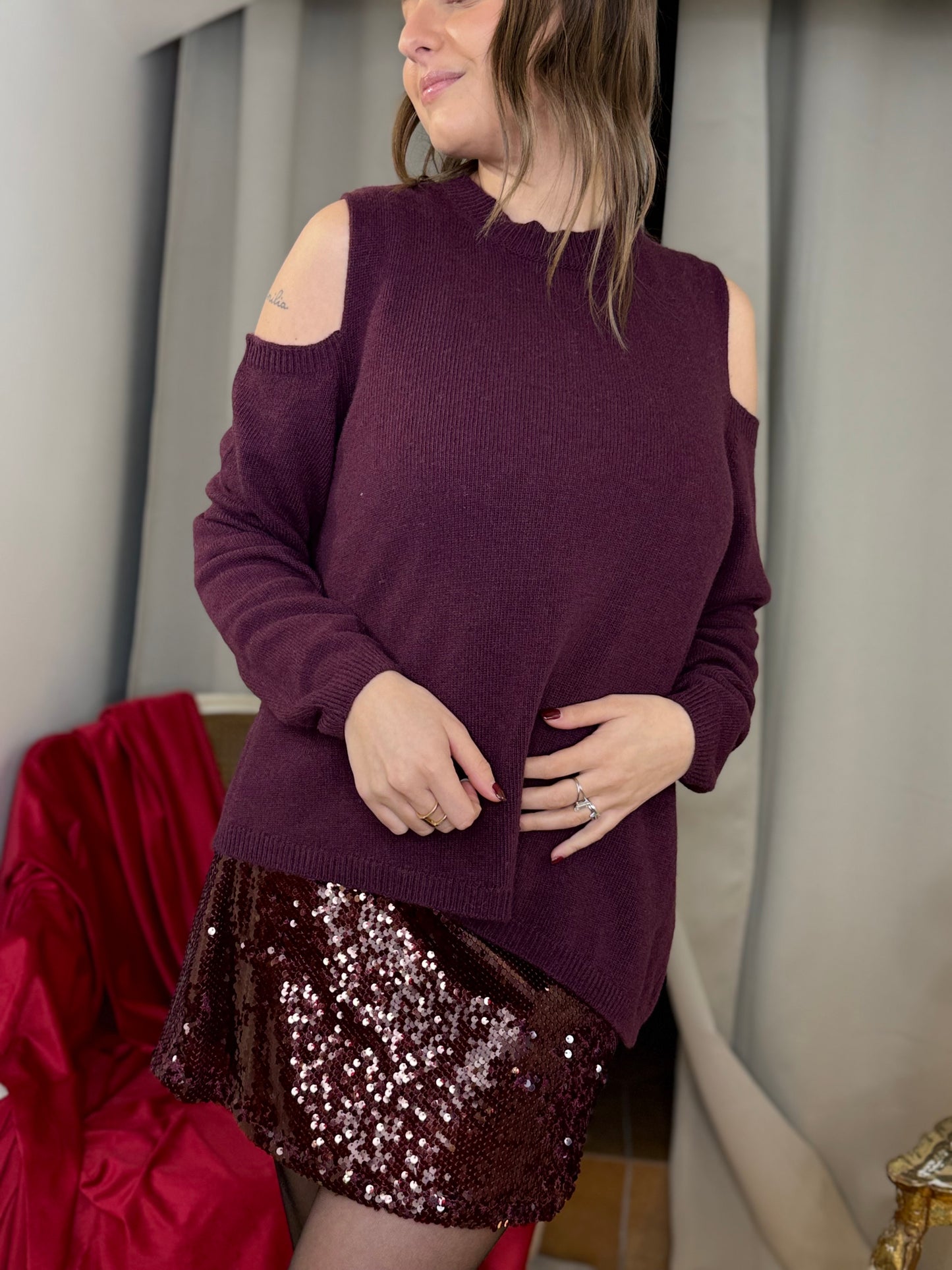 Tensione in Maglia cut out VINO