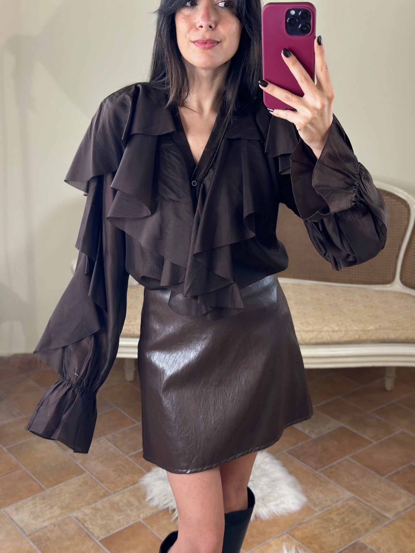 Blusa in tencel CIOCCOLATO con rouches frontali e sulle maniche