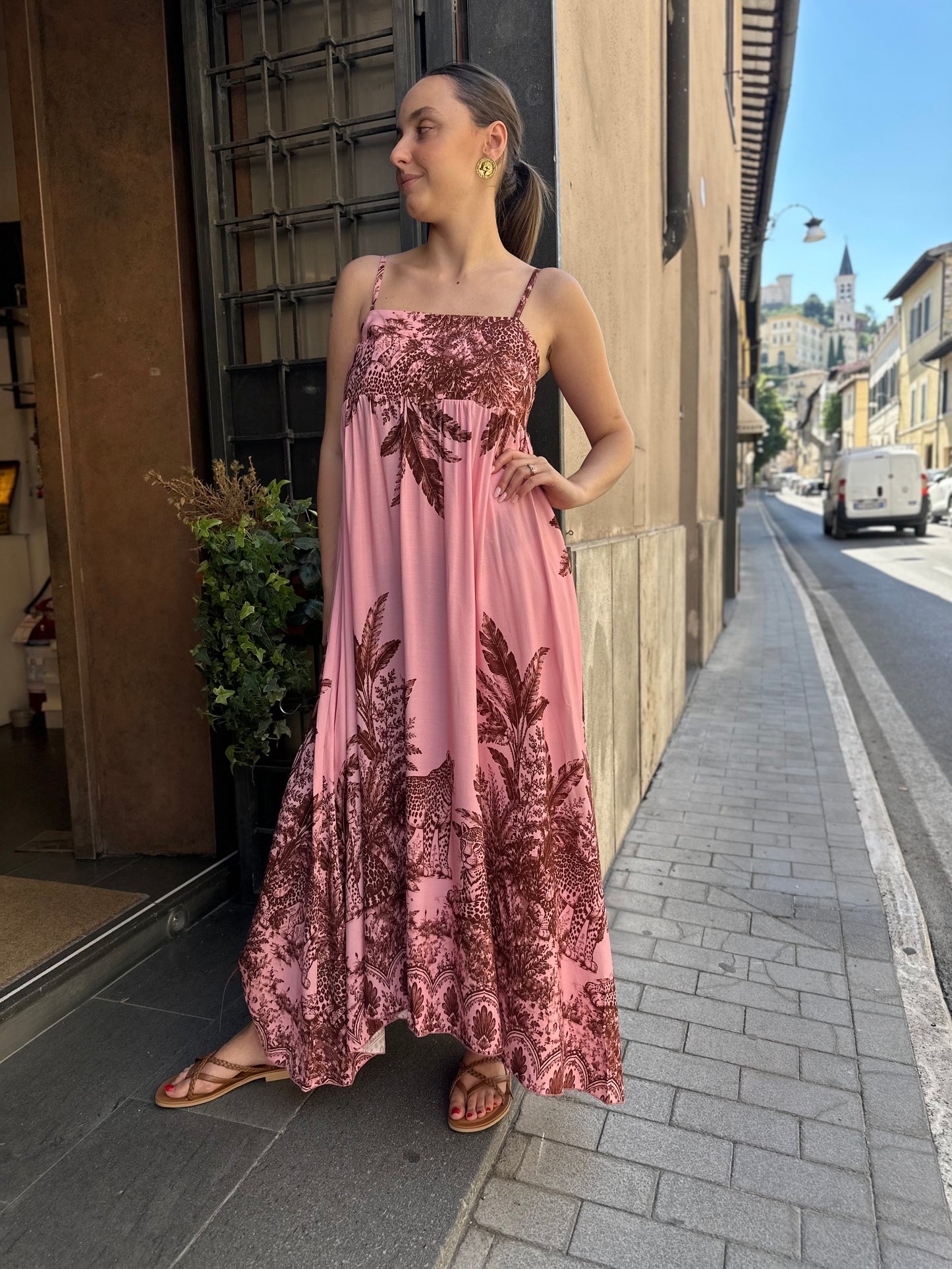 Tensione in Abito Rosa Leopard