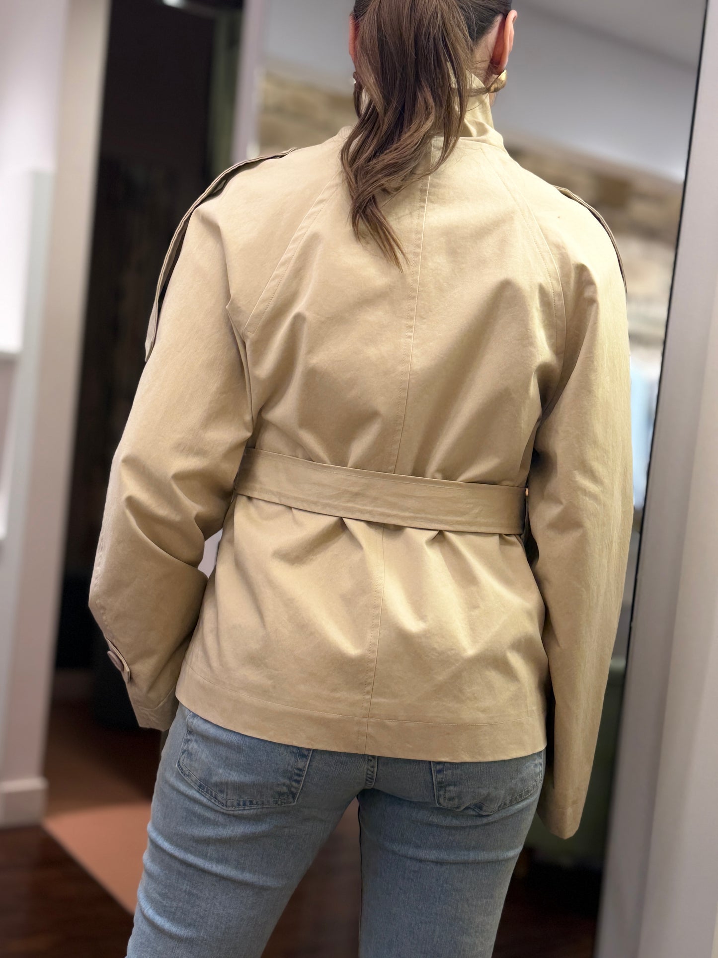 Tensione in Trench Beige