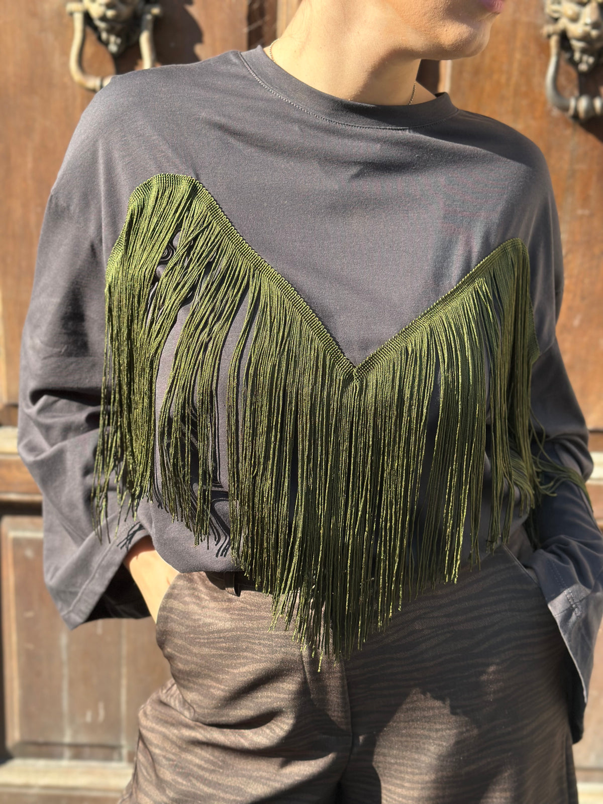 Tensione in maglia con frange ANTRACITE/MILITARE