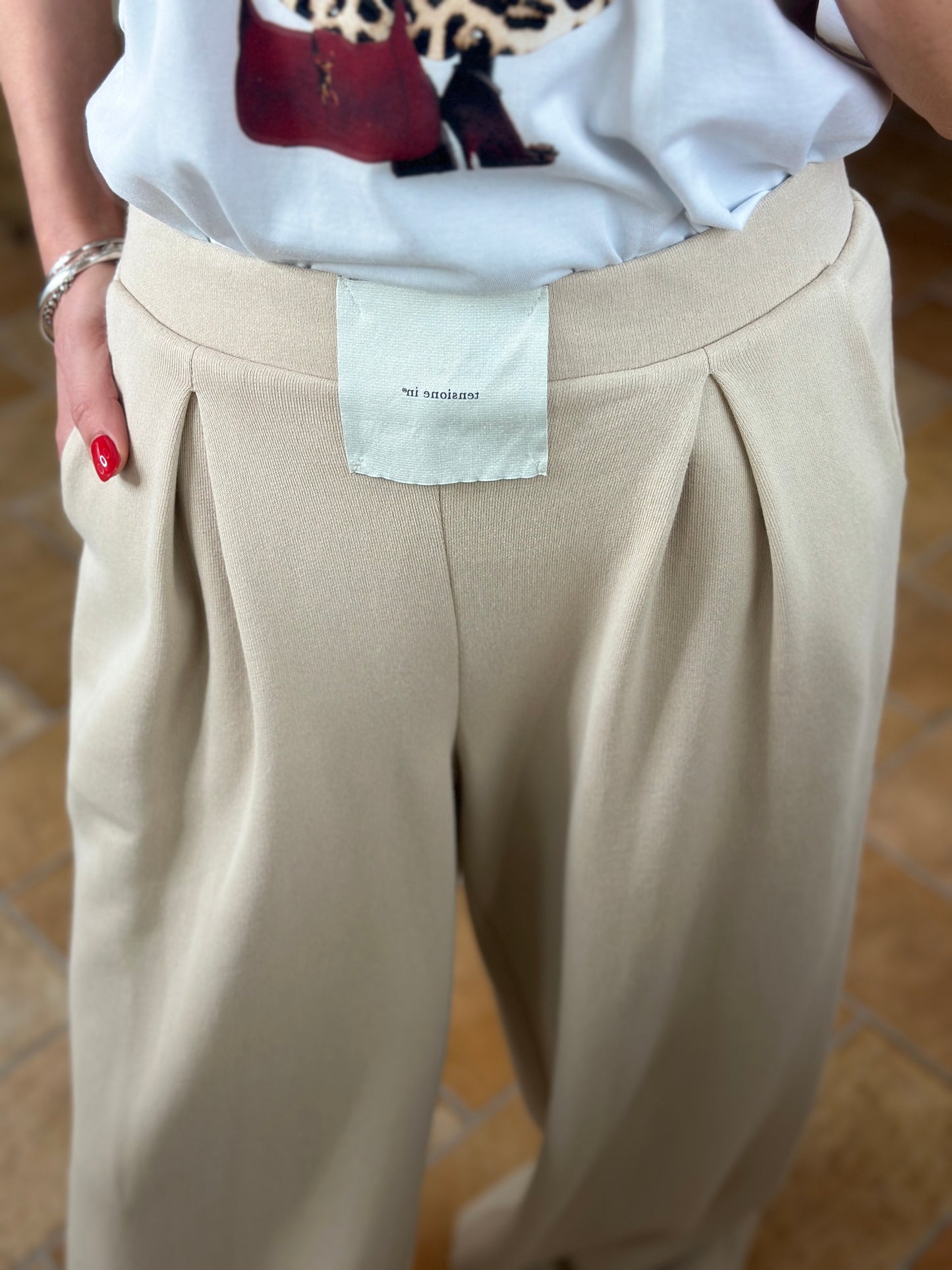 Tensione In pantalone felpa patch - disponibile beige e grigio