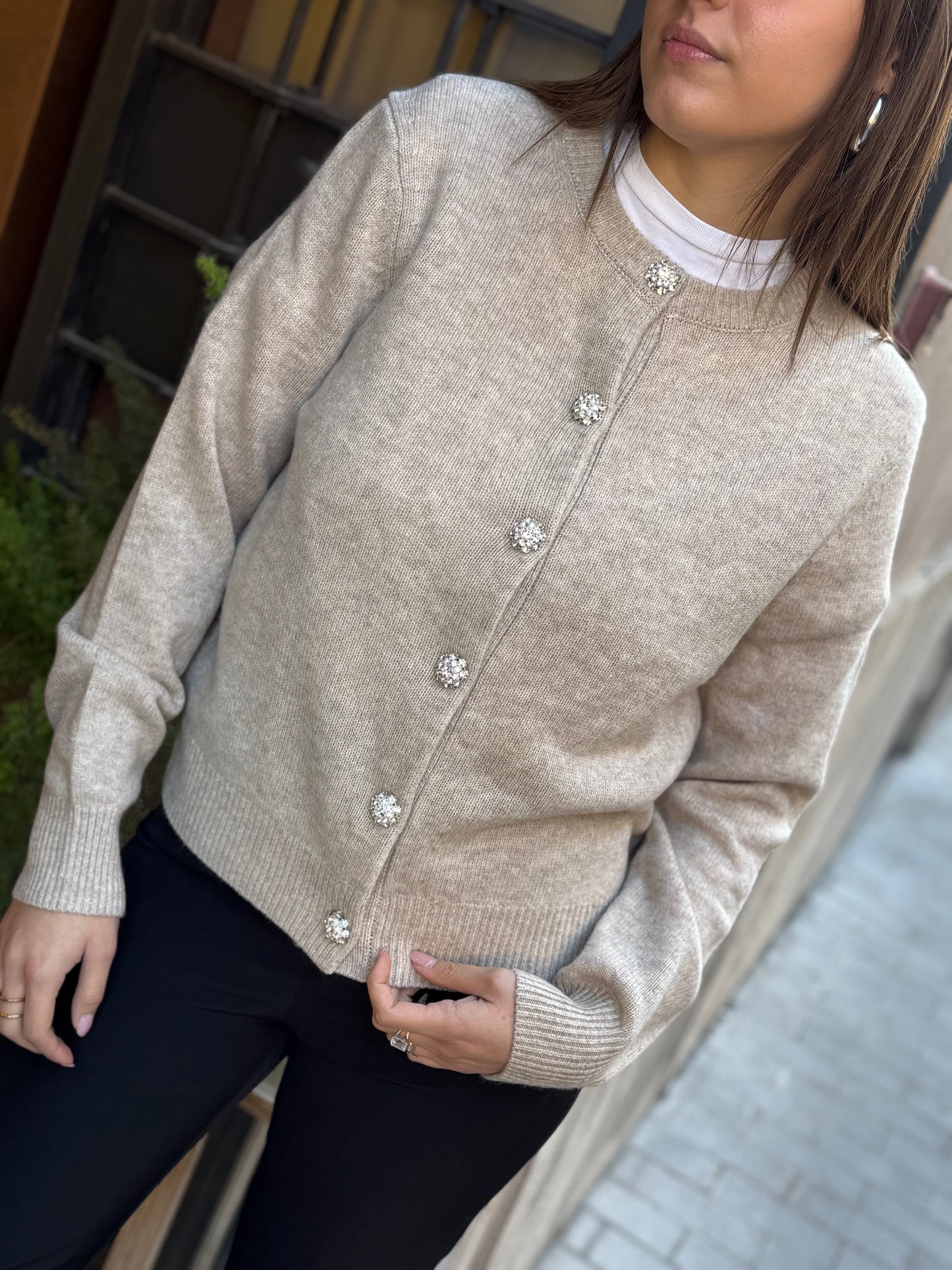 Cardigan GIOIA girocollo con bottoni gioiello BEIGE