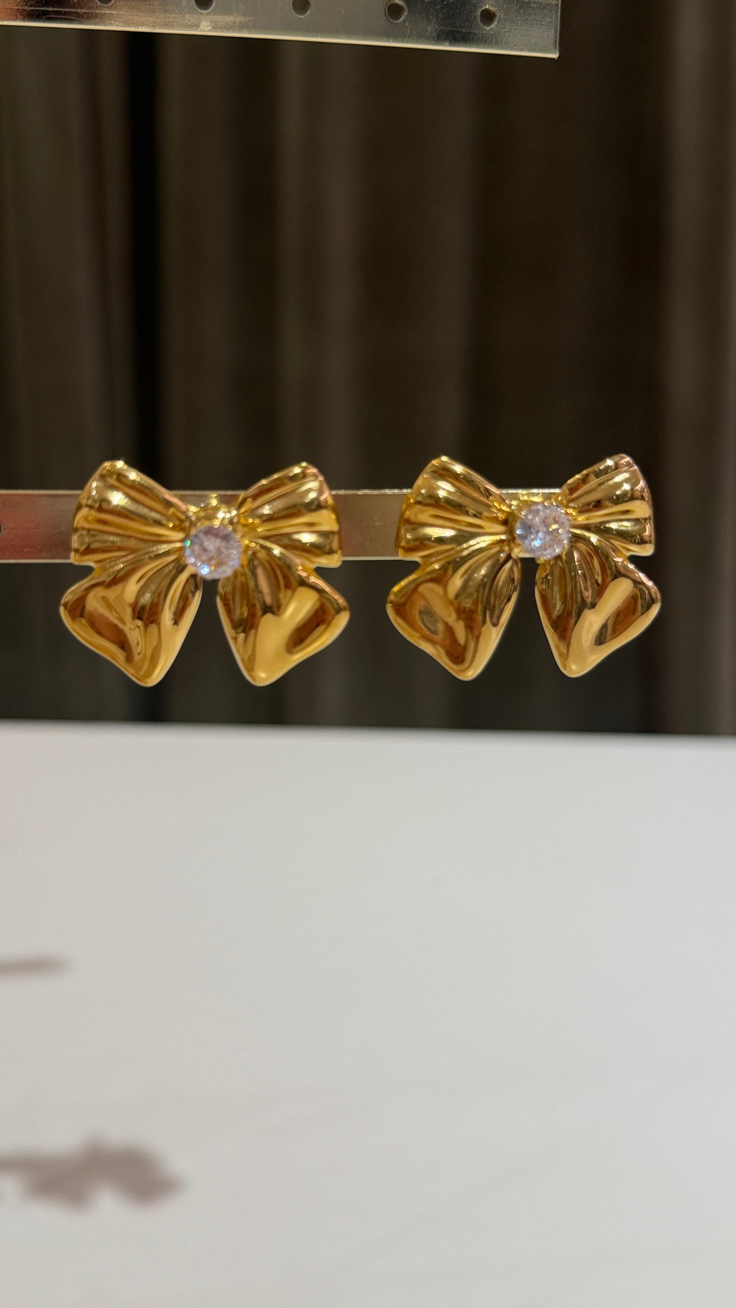 Orecchini Fiocchi con strass Oro