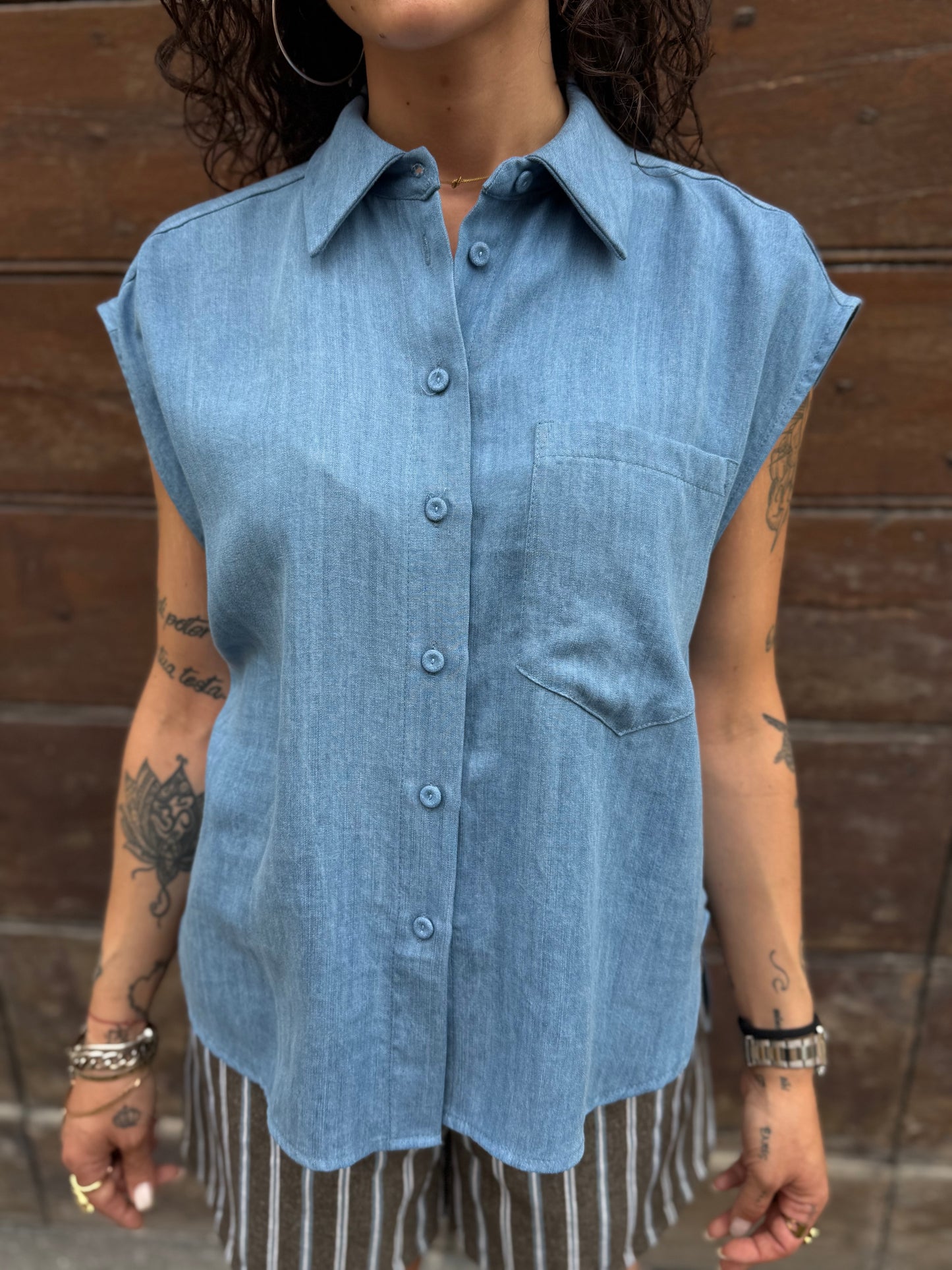 Tensione in Camicia smanicata in chambray