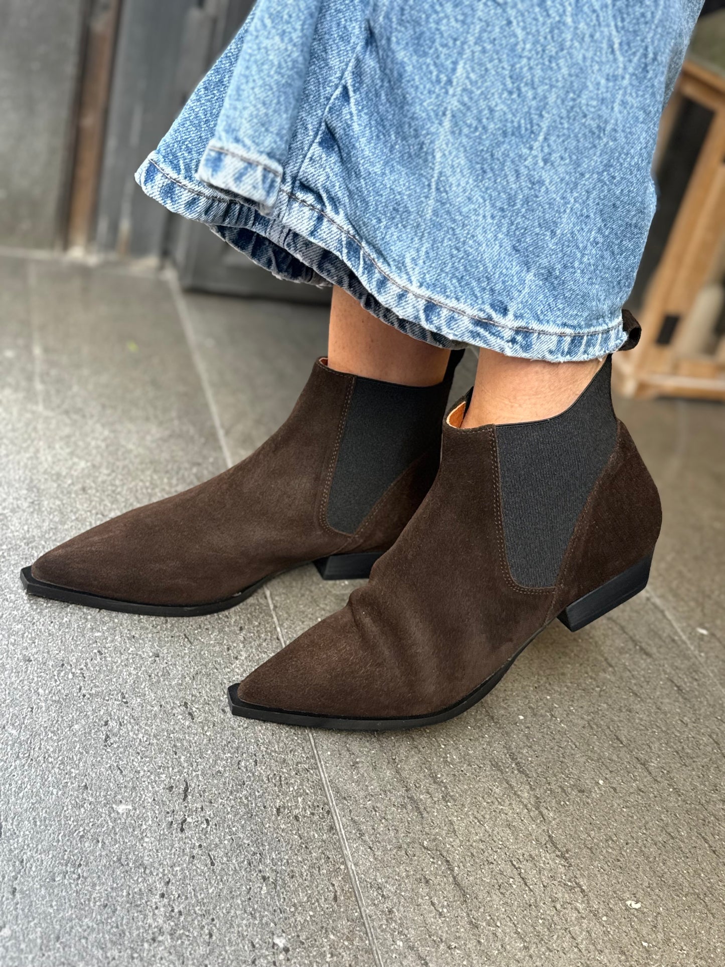 Angel Alarcon NEGADE Tronchetto basso in camoscio MORO