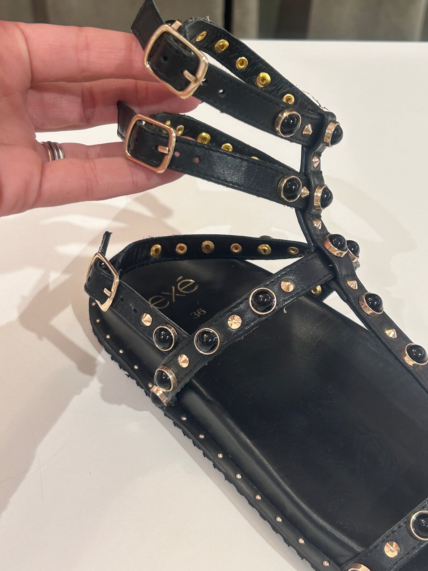 Exè Sandalo con borchie NERO