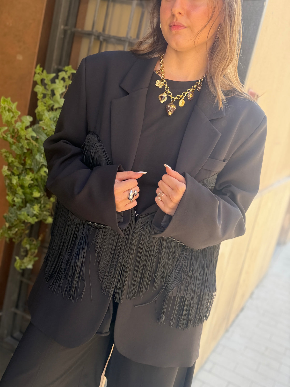 Giacca NERA con frange NERE