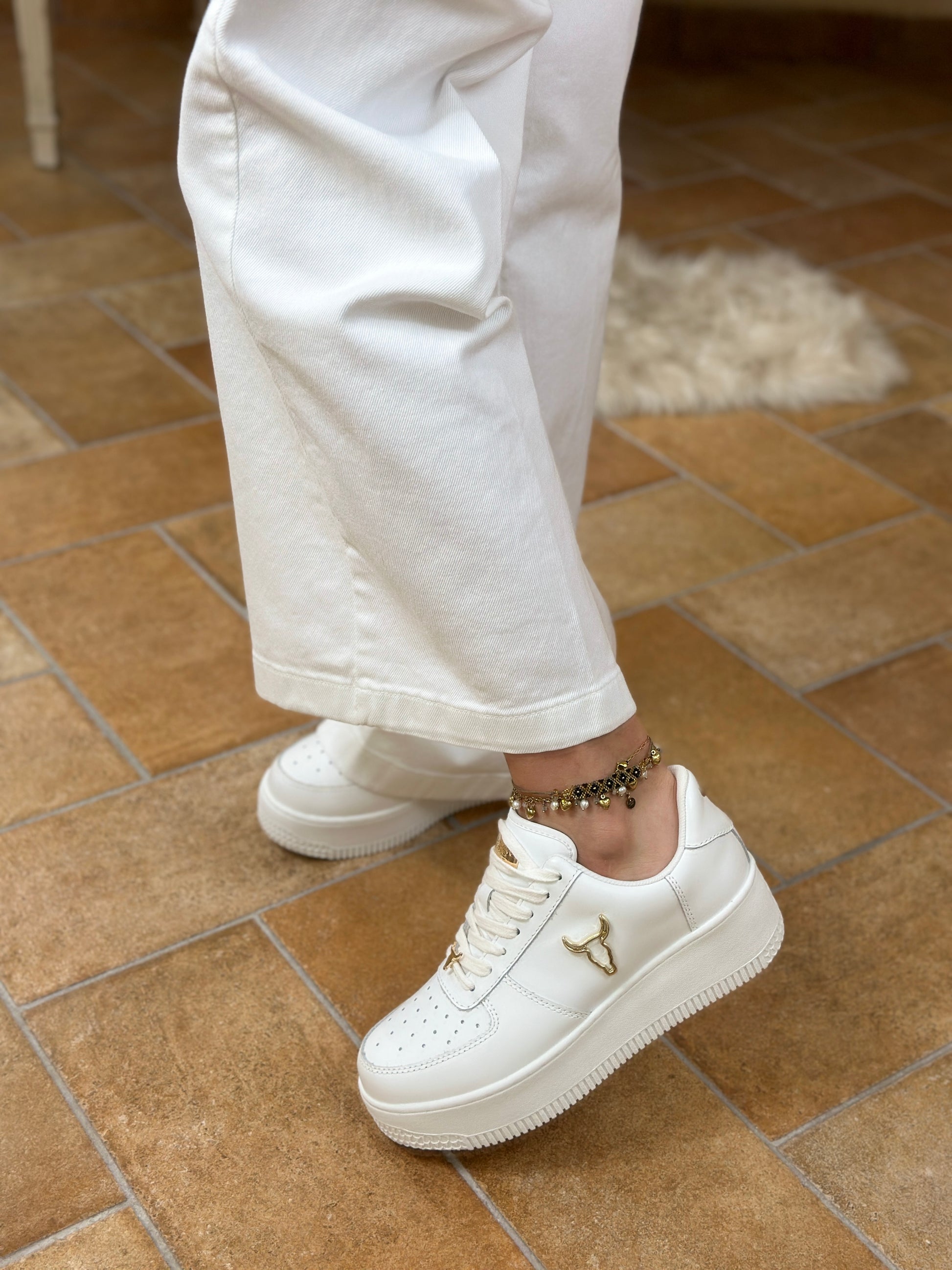 Windsor Smith RISE sneakers gold – Bigiù