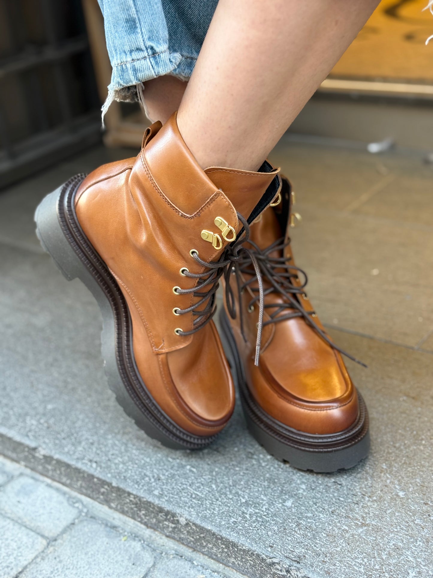 Anfibio in pelle liscia CUOIO