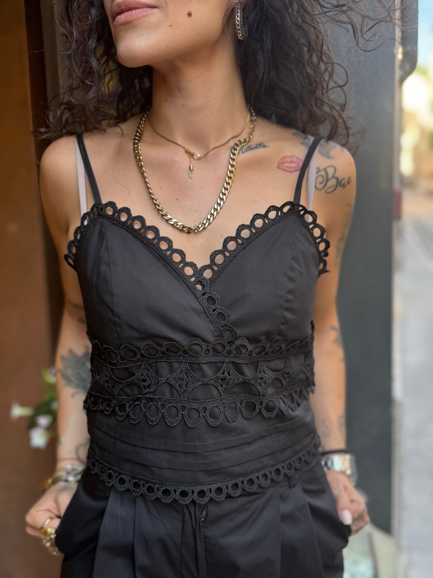 Tensione in Top+Passamaneria NERO