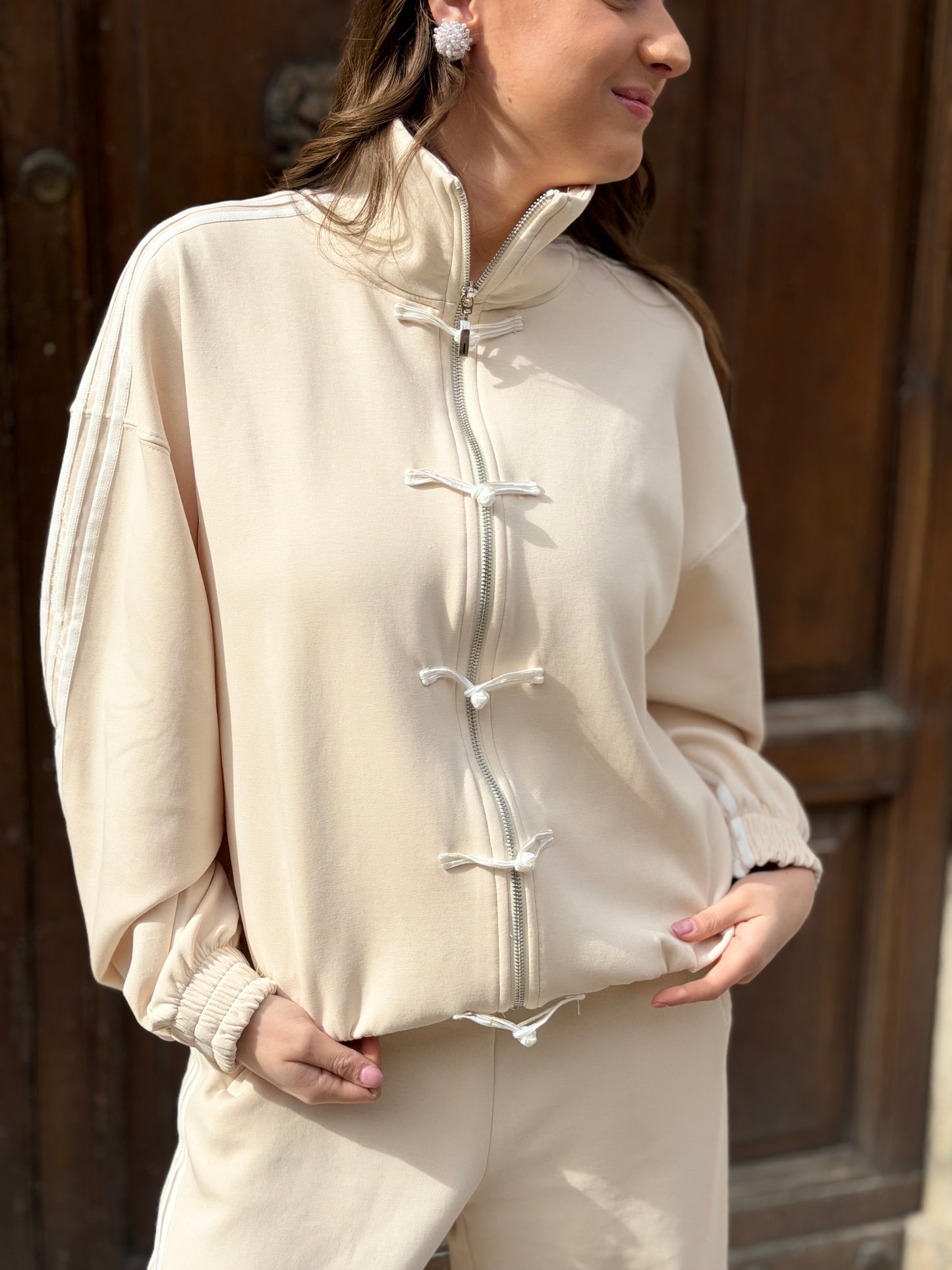 Tensione in felpa con alamari AVORIO